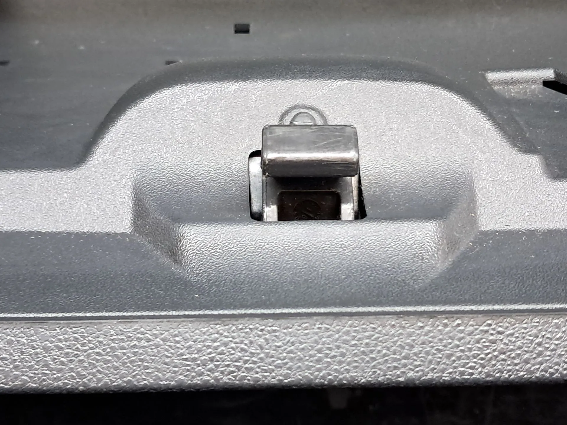 Guantera SEAT Ibiza IV (6J5, 6P1) Imagem-4