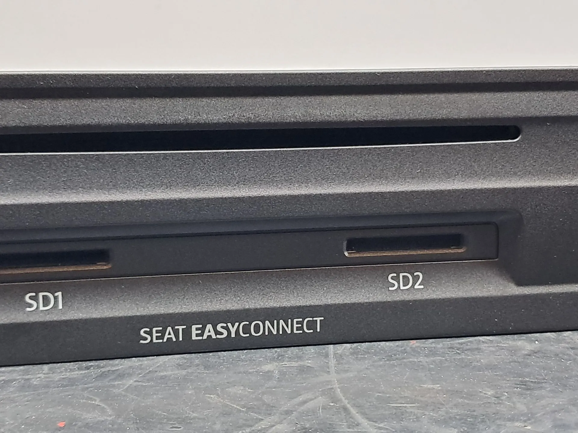 Rádio / auto-rádio SEAT Ibiza IV (6J5, 6P1) Imagem-2