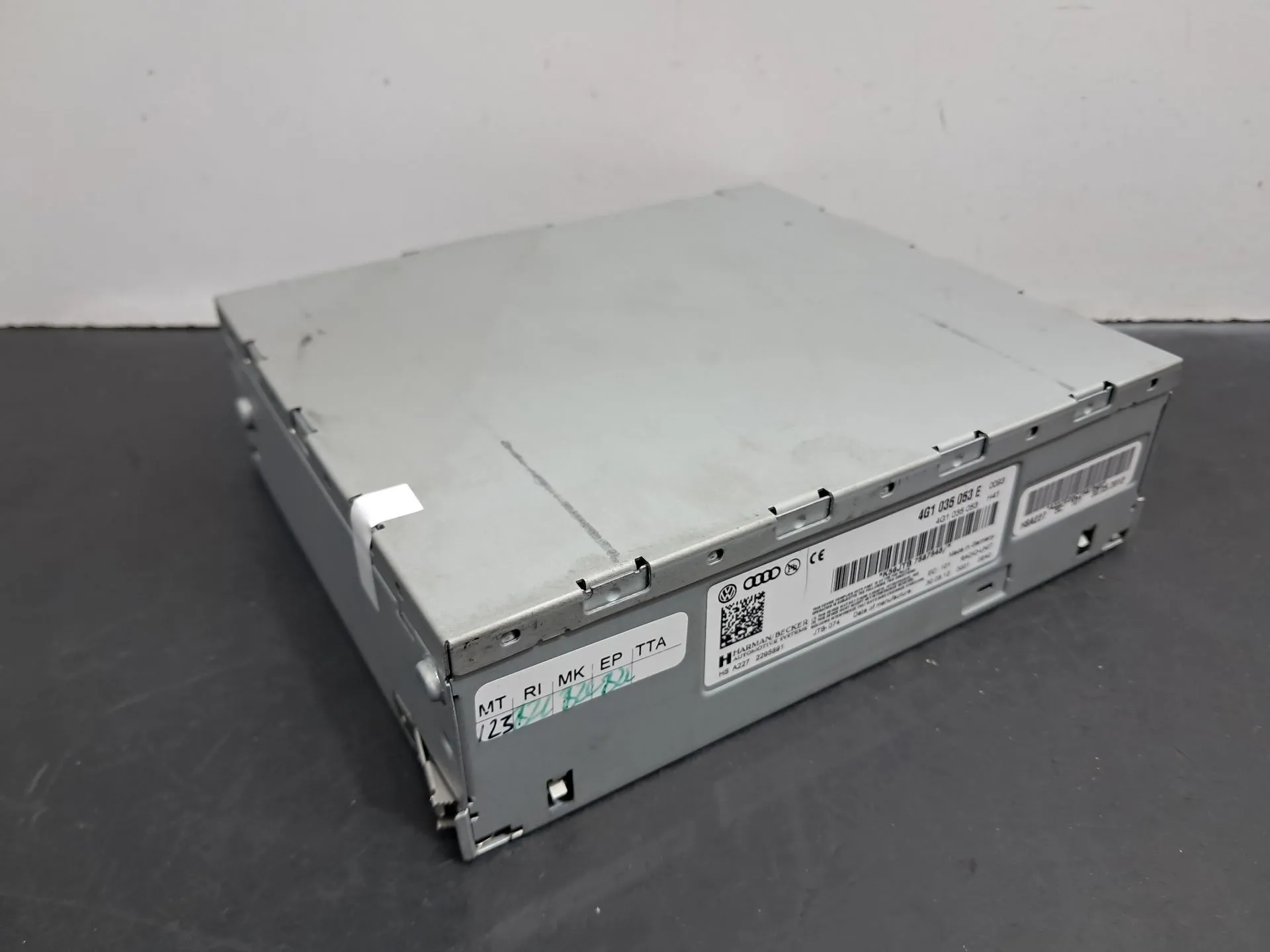 Rádio / auto-rádio AUDI A1 Sportback (8XA, 8XF)