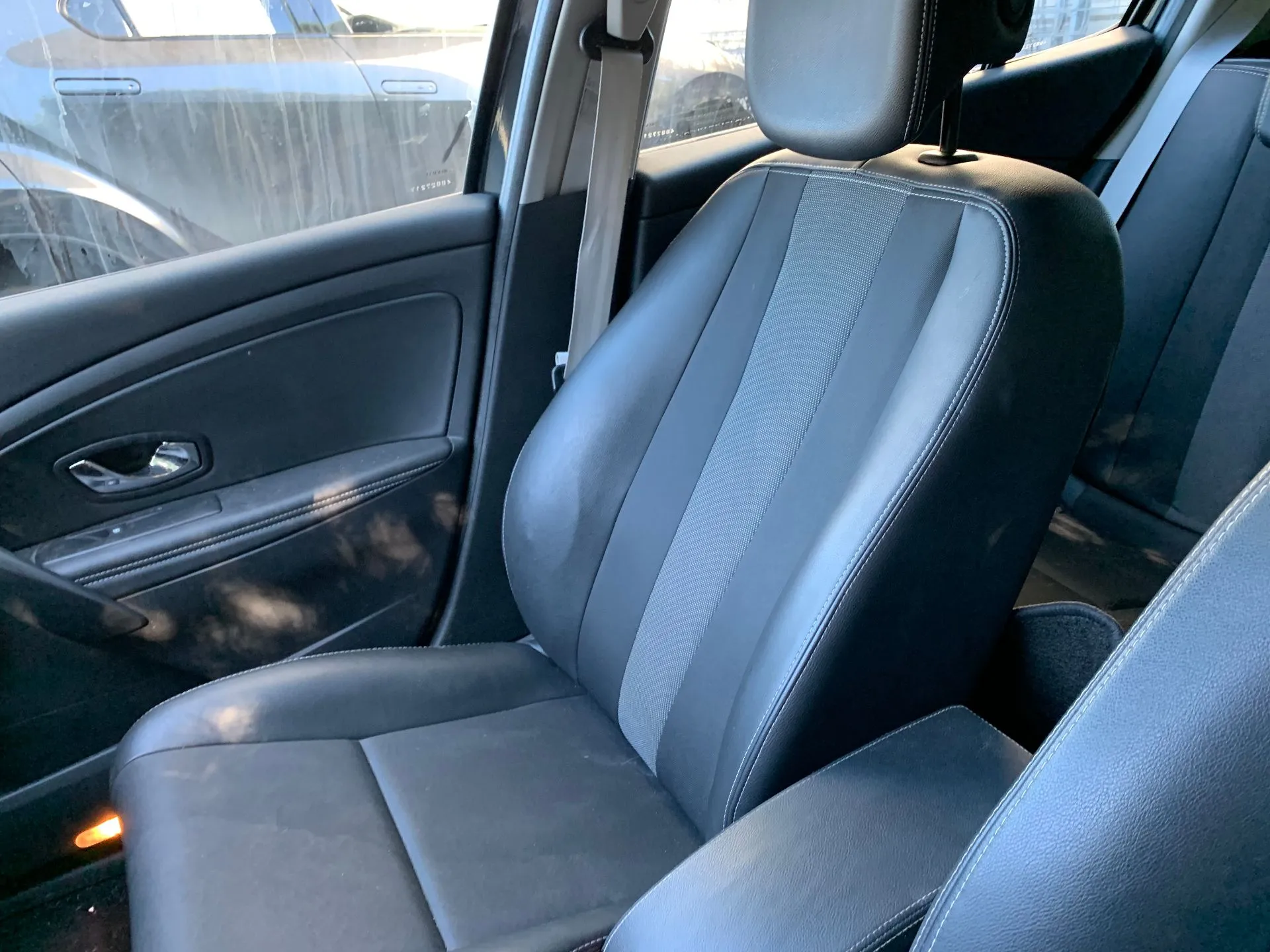 Conjunto de bancos RENAULT Megane III (BZ0_) Imagem-4