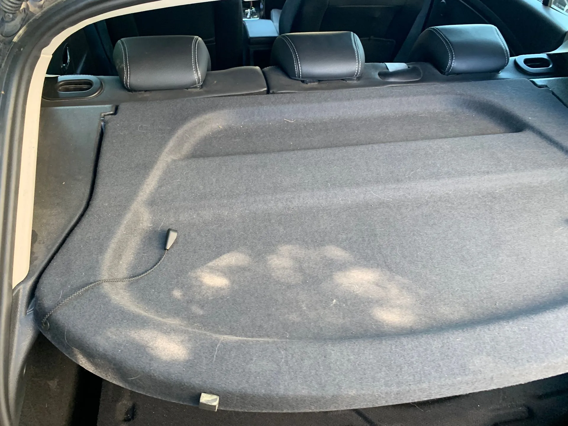 Chapeleira / tampo da mala RENAULT Megane III (BZ0_) Imagem-1