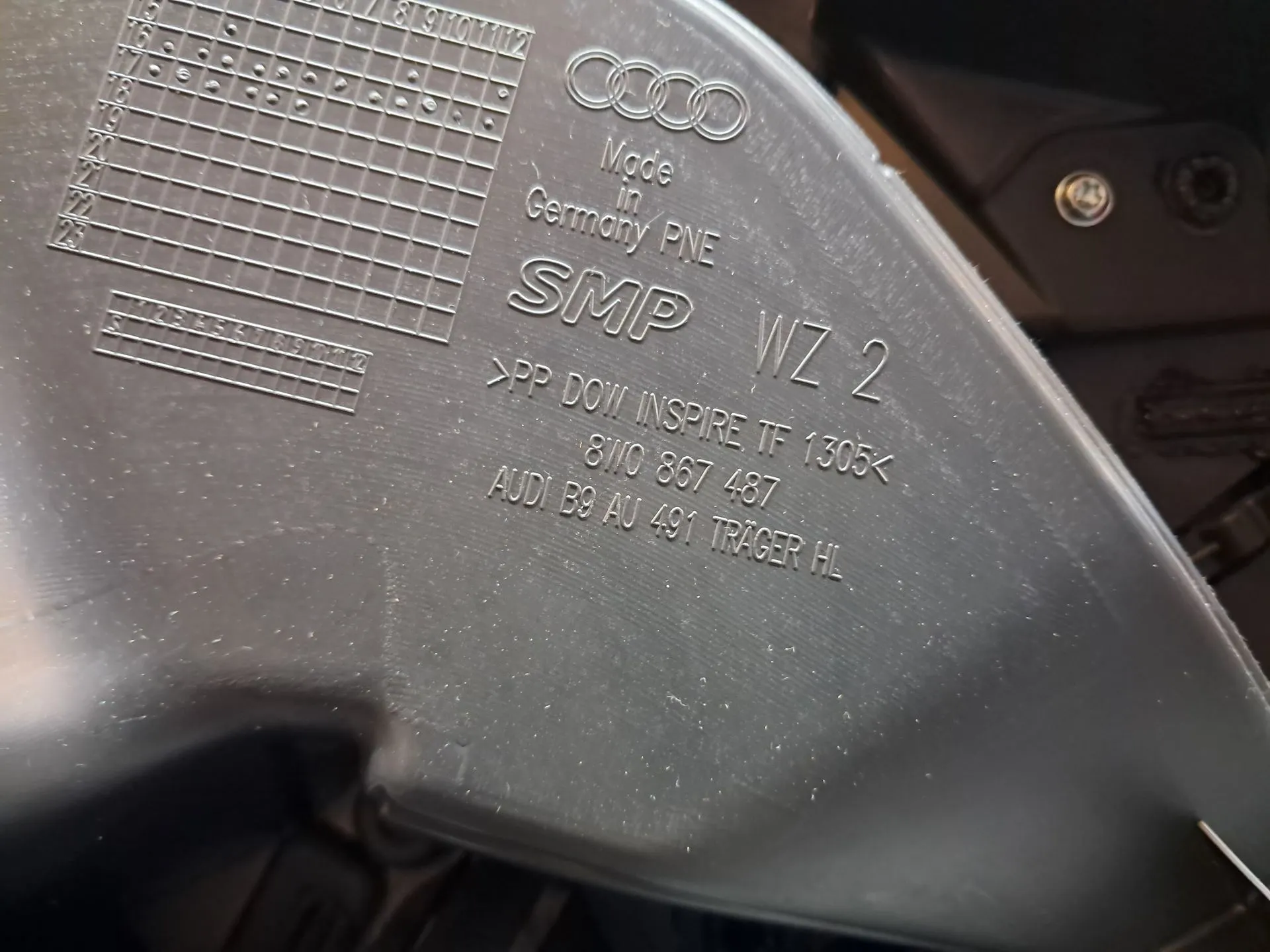 Panel puerta trasero izquierdo AUDI A4 Avant (8W5, 8WD, B9) Imagem-11