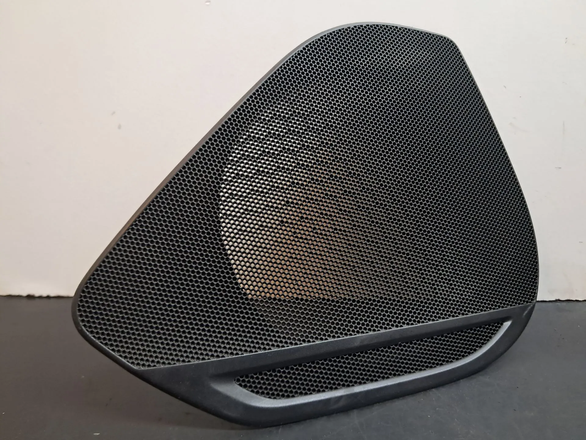 Tapa altavoces AUDI A4 Avant (8W5, 8WD, B9)