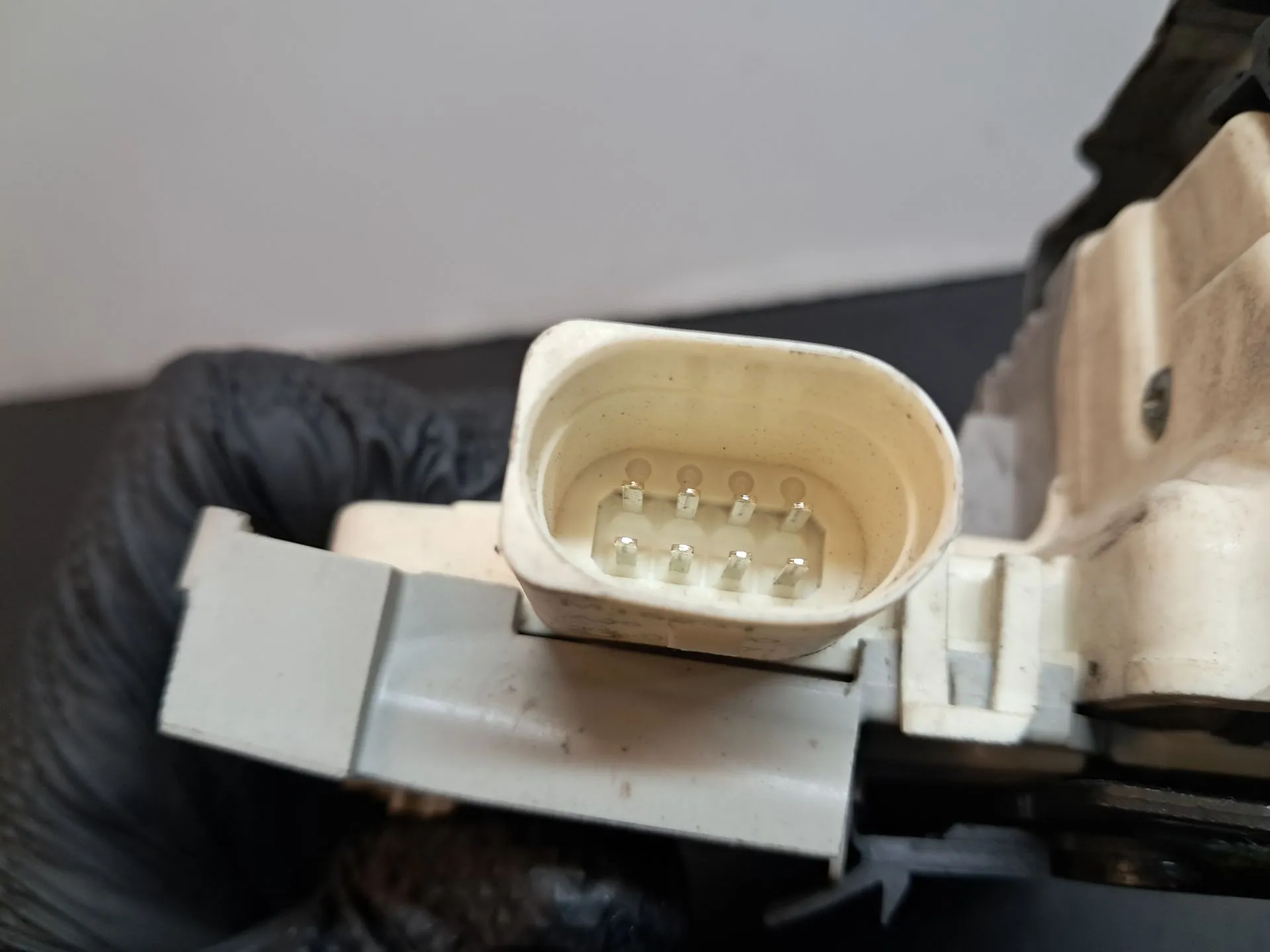 Fechadura / fecho porta trás esquerdo AUDI A4 Avant (8W5, 8WD, B9) Imagem-4