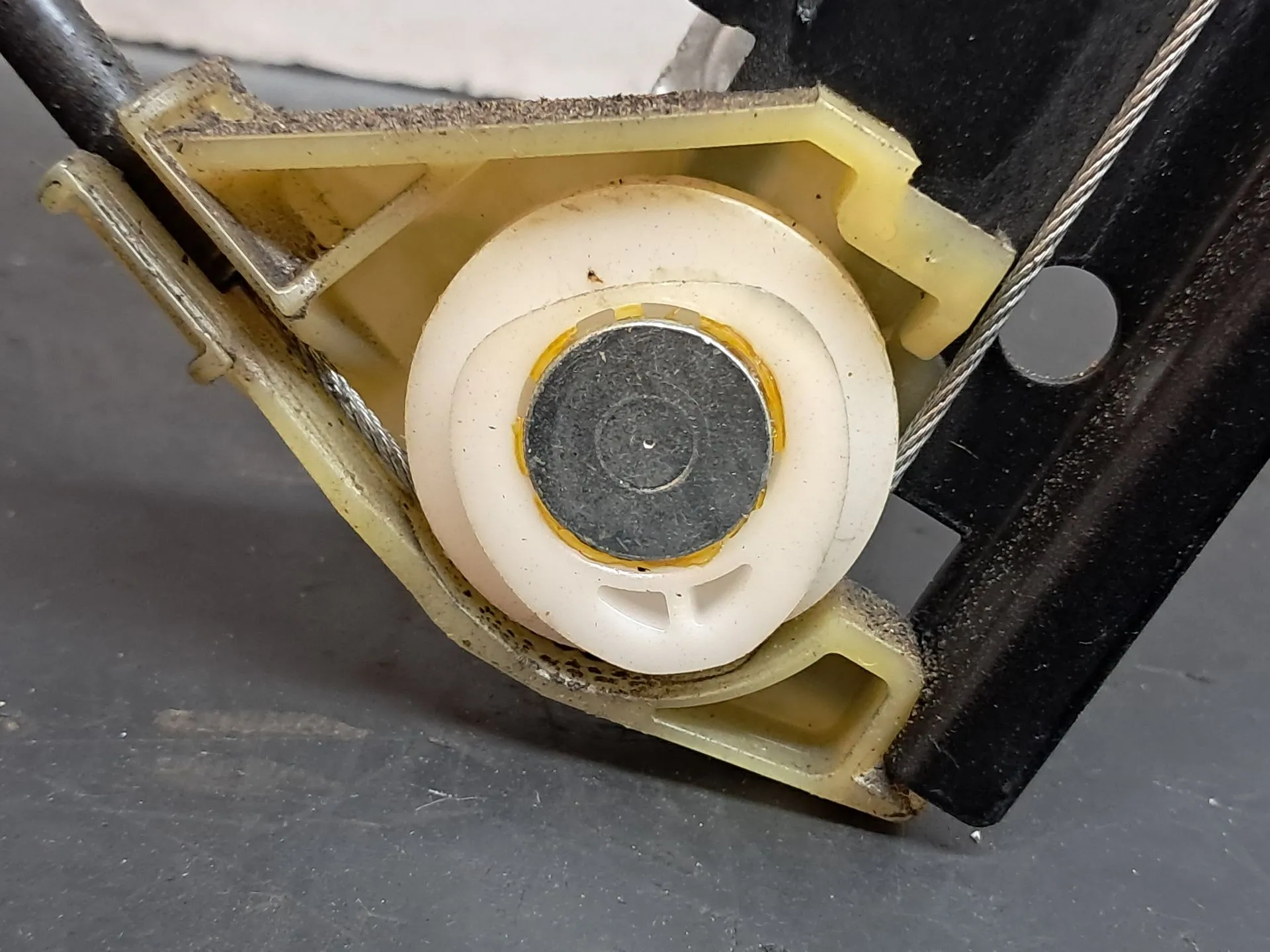 Elevalunas trasero izquierdo AUDI A4 Avant (8W5, 8WD, B9) Imagem-4