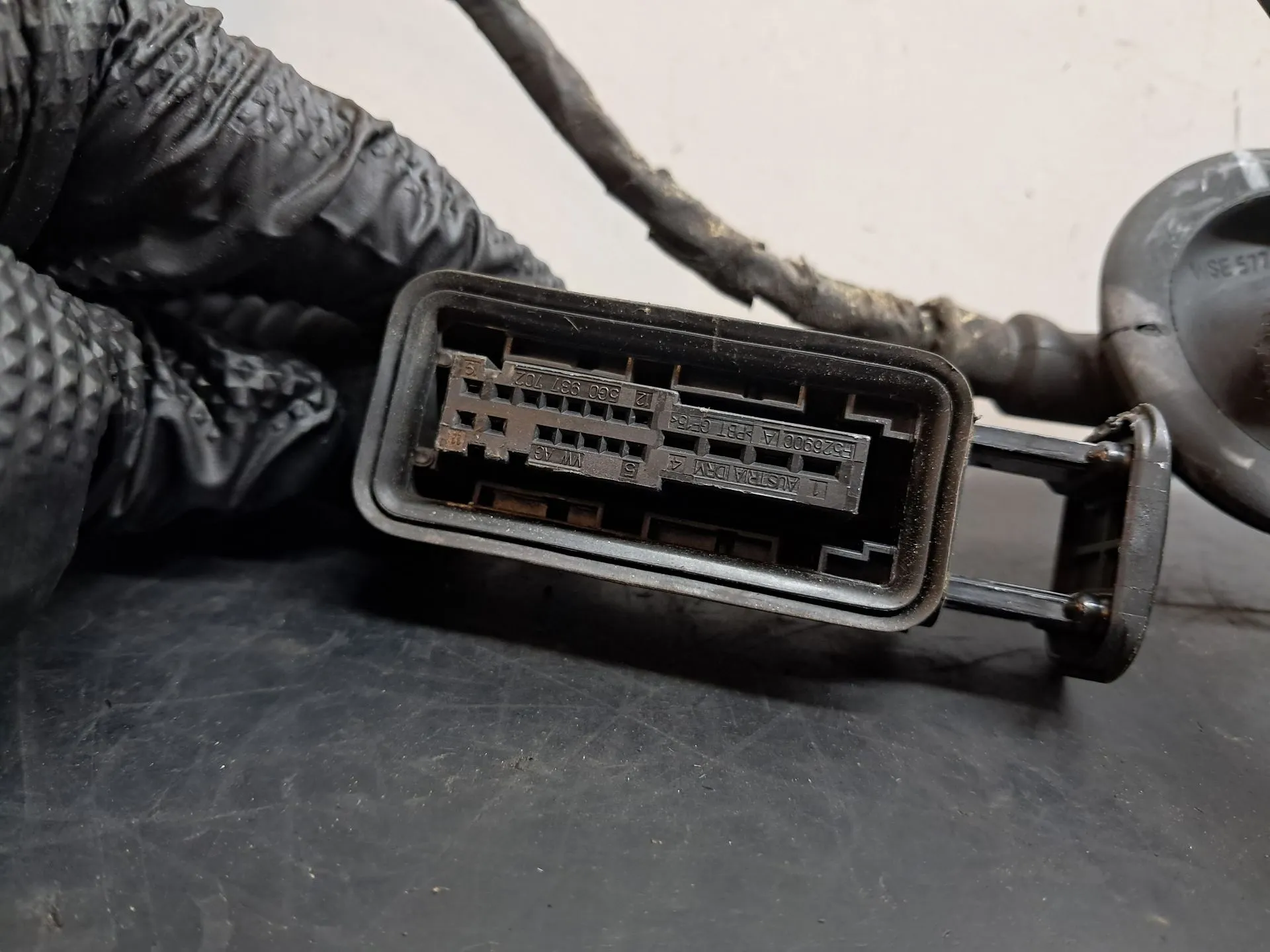 Installation électrique intérieure / câblage intérieur AUDI A4 Avant (8W5, 8WD, B9) Imagem-2