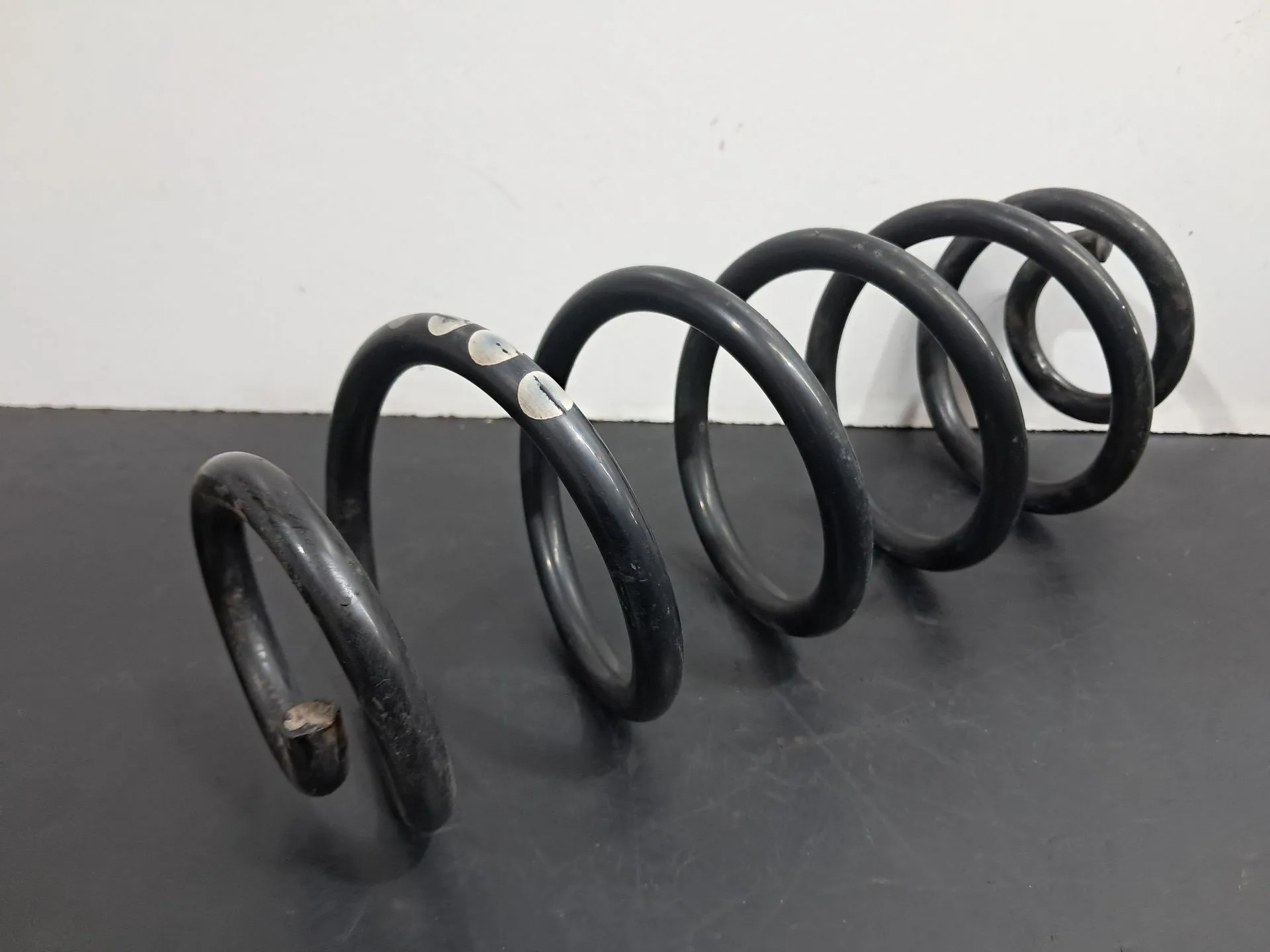 Ressort de suspension arrière gauche AUDI A4 Avant (8K5, B8) Imagem-1