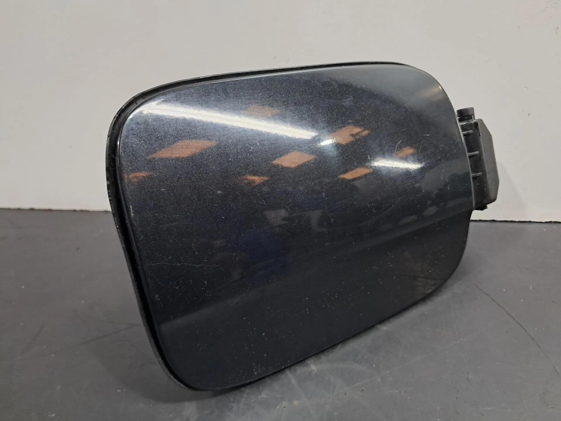 Tapa exterior combustible AUDI A4 Avant (8K5, B8)