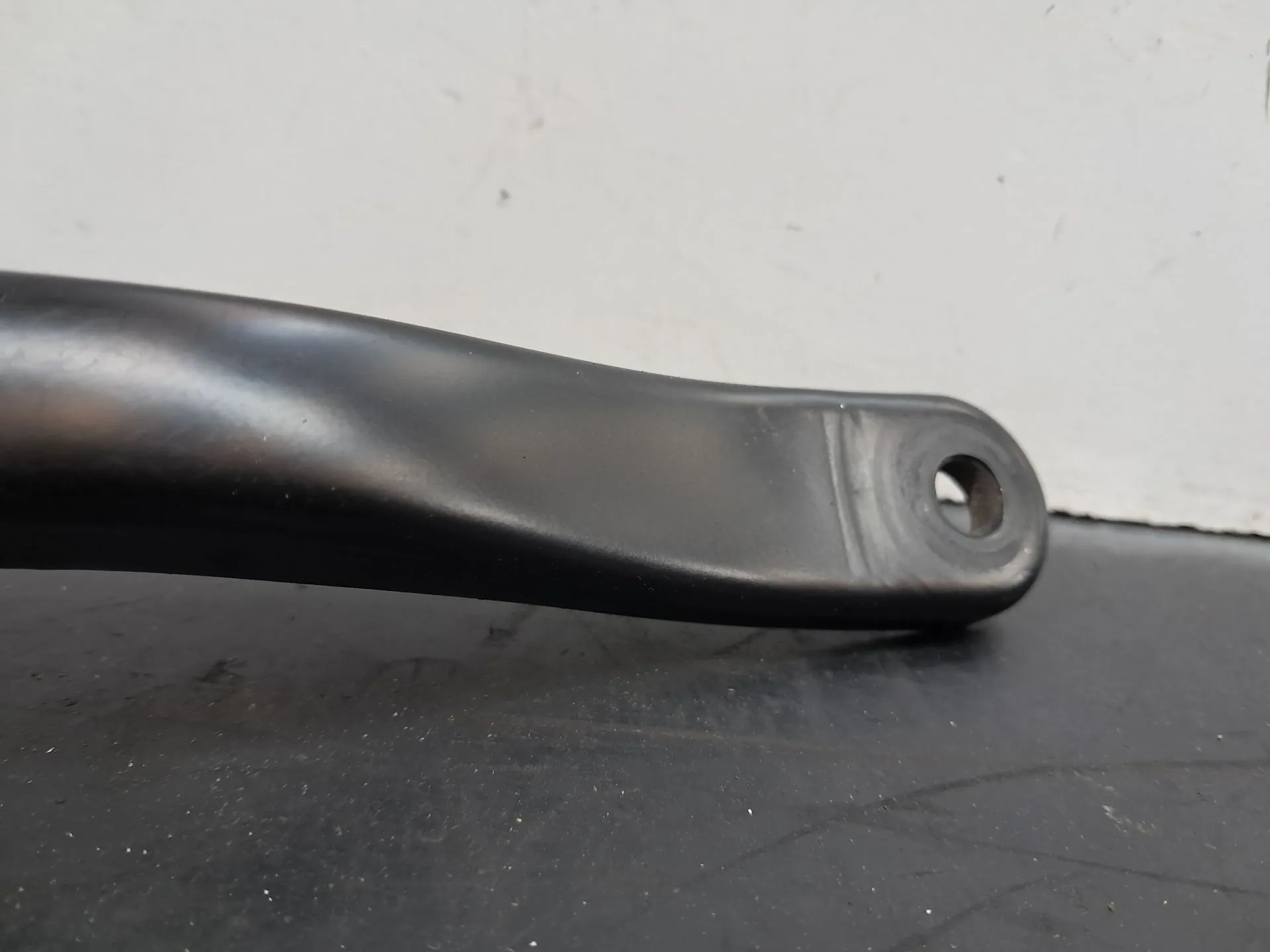 Haste / braço de escova limpa vidros frente direita DACIA Sandero II (5S_) Imagem-1