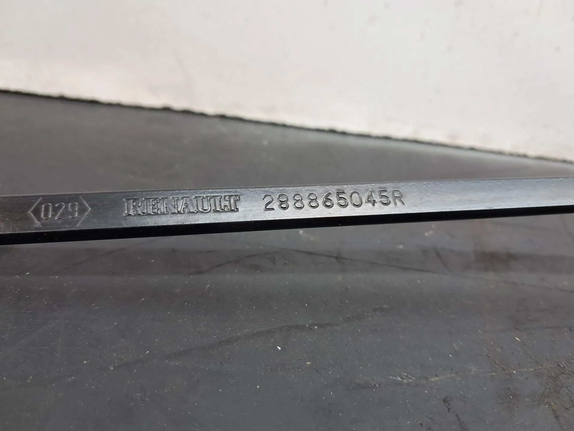 Haste / braço de escova limpa vidros frente direita DACIA Sandero II (5S_) Imagem-3