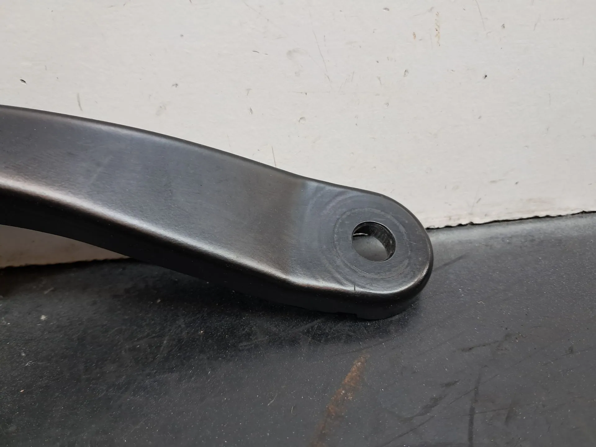 Haste / braço de escova limpa vidros frente esquerda DACIA Sandero II (5S_) Imagem-1