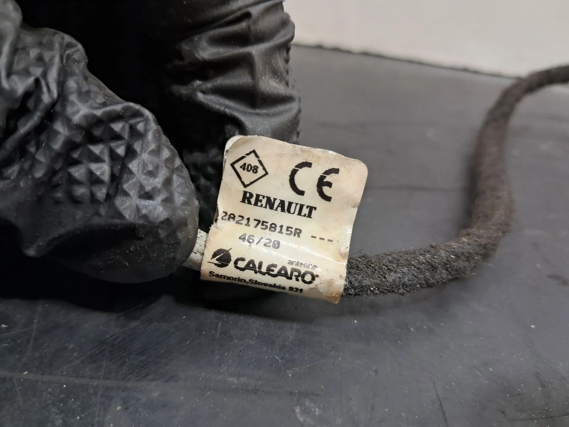 Antena DACIA Sandero II (5S_) Imagem-4