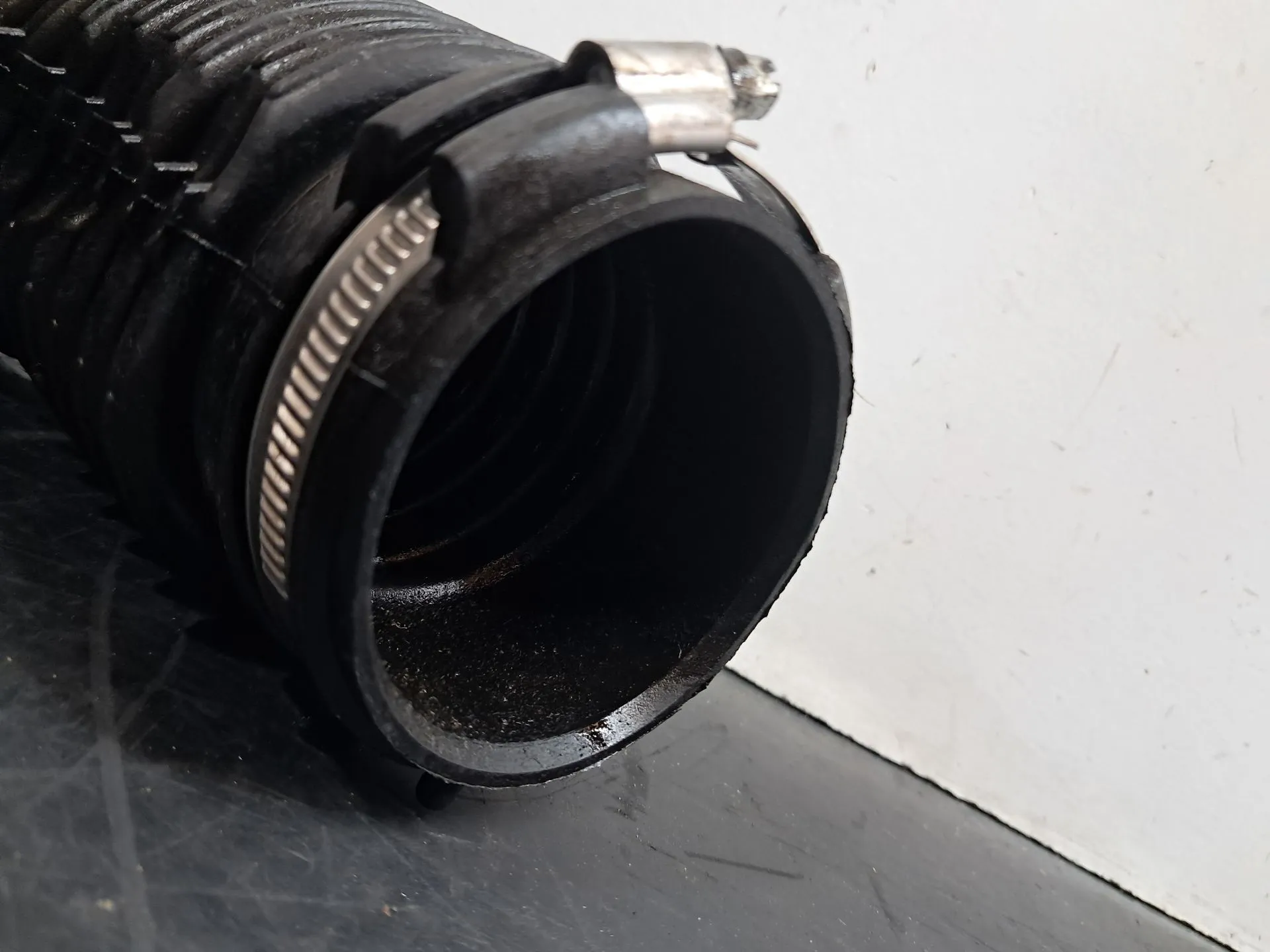 Tubo do ar DACIA Sandero II (5S_) Imagem-3