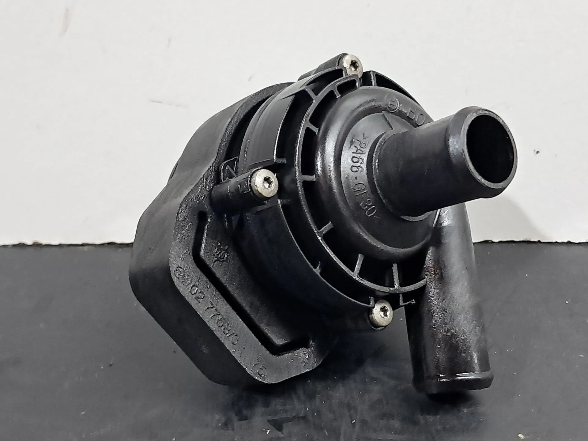 Bomba de água adicional MERCEDES-BENZ GLC (X253)