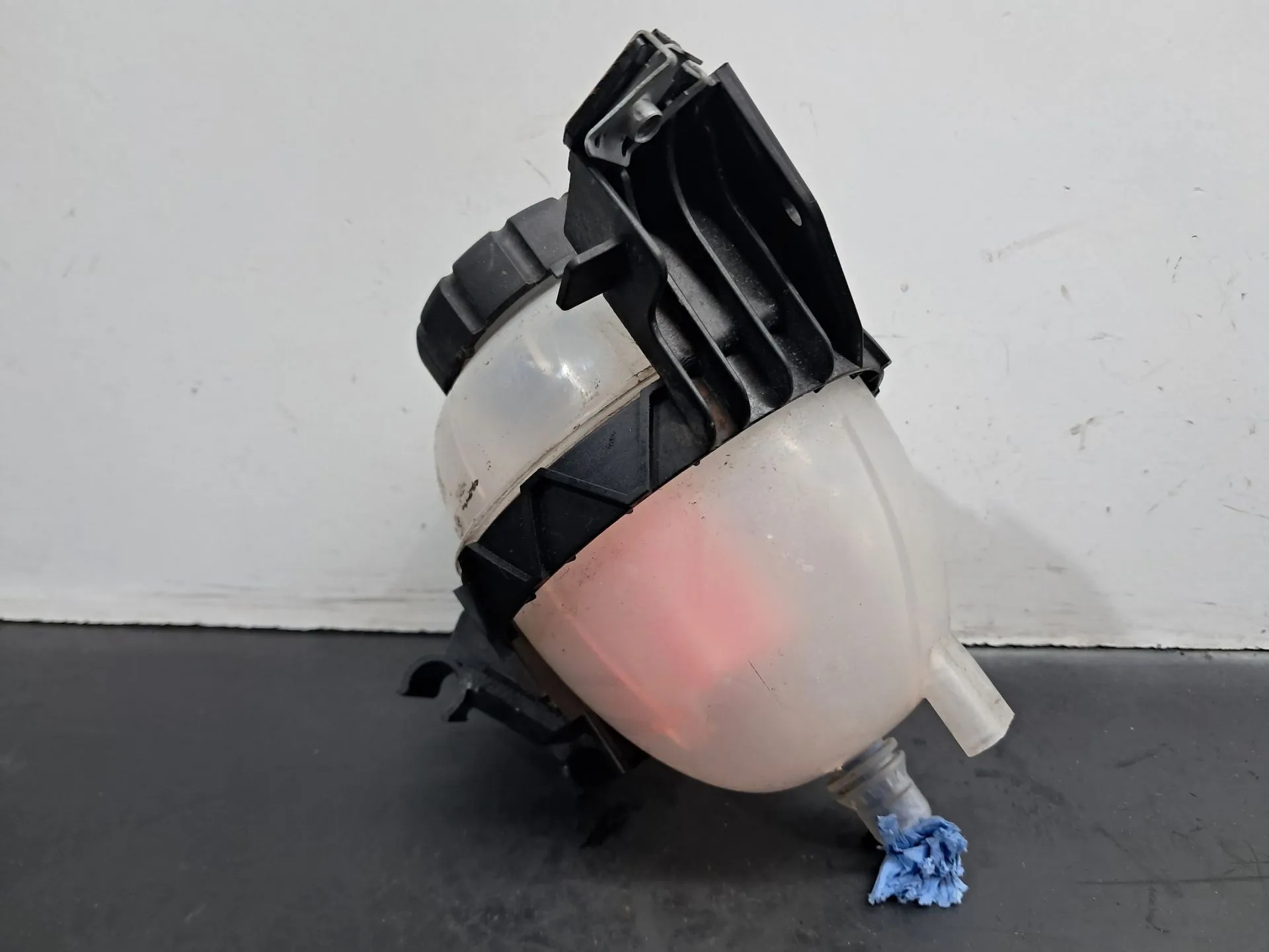 Reservatório / depósito da água / líquido de refrigeração MERCEDES-BENZ GLC (X253) Imagem-1