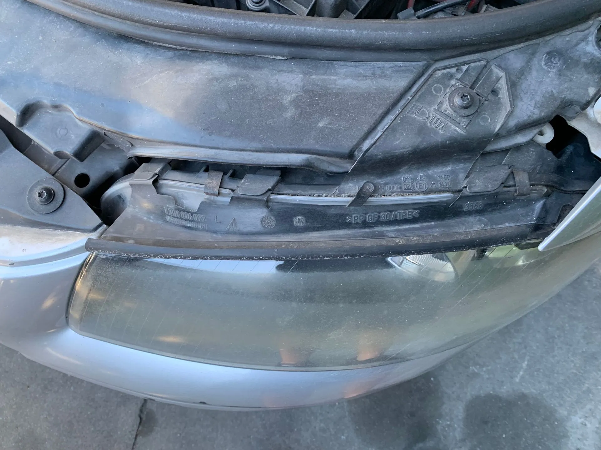 Óptica / faro Izquierdo AUDI A3 (8P1) Imagem-2