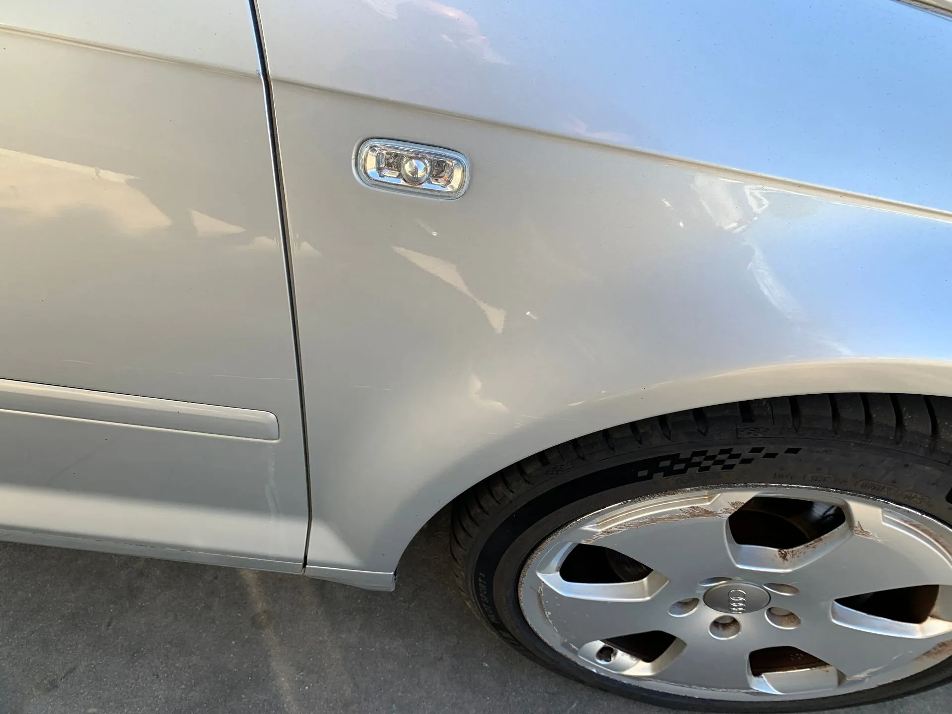 Aile Droite AUDI A3 (8P1) Imagem-1