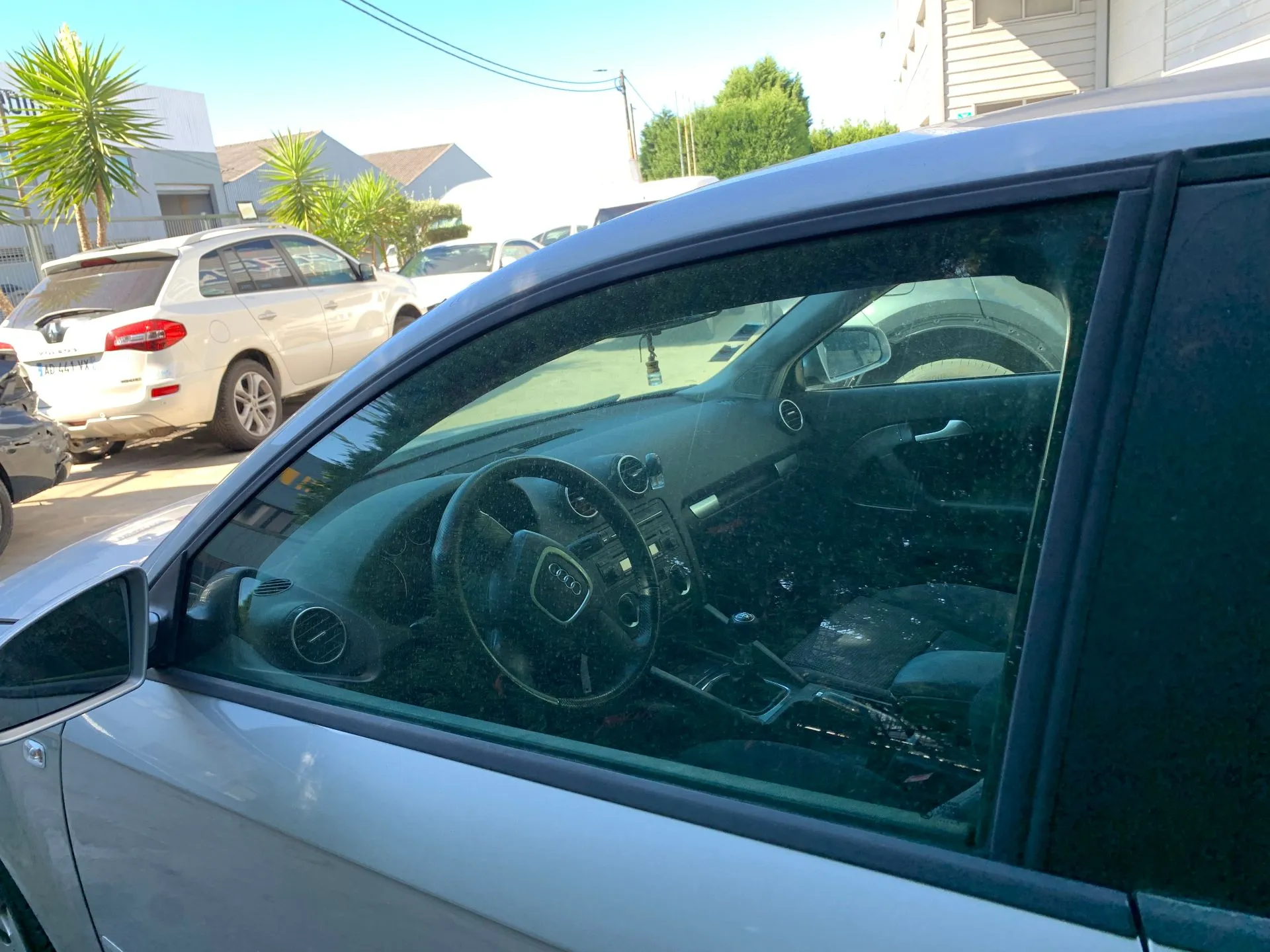 Vitre porte avant gauche AUDI A3 (8P1) Imagem-1