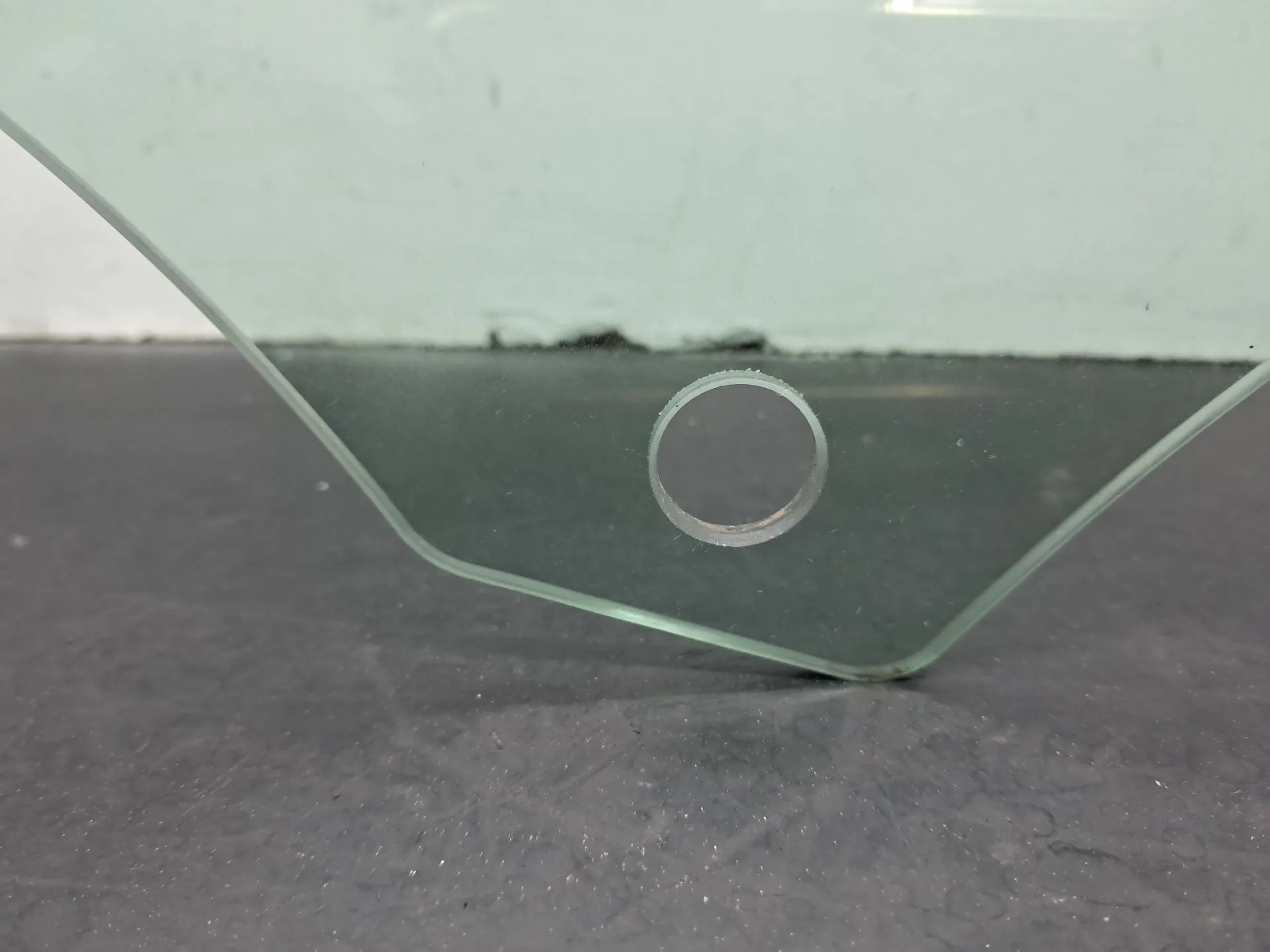 Vetro porta anteriore sinistra AUDI A1 Sportback (8XA, 8XF) Imagem-2