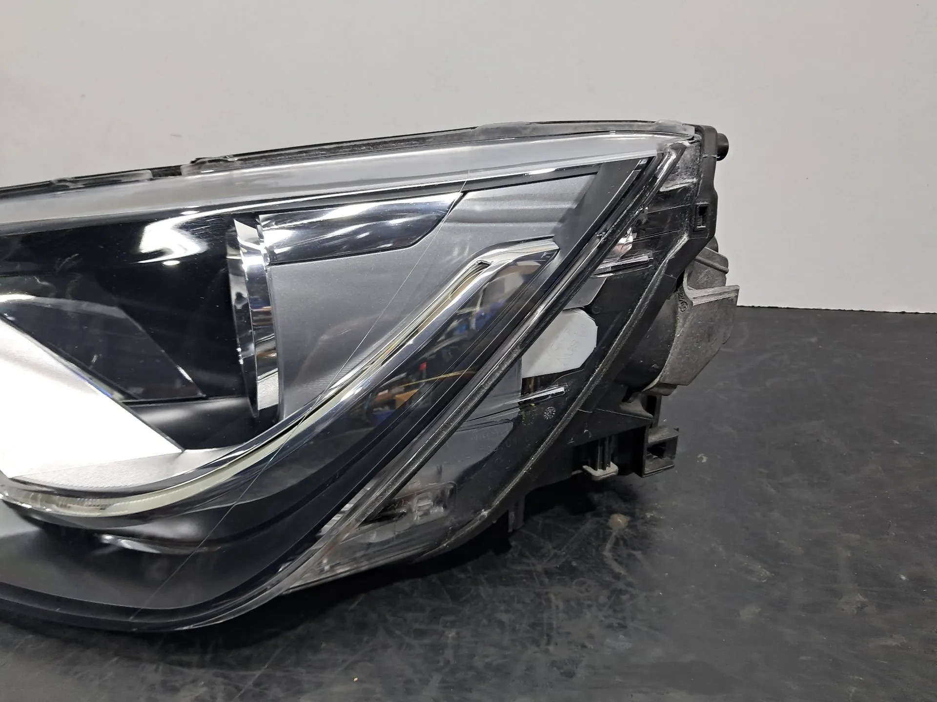 Faro anteriore sinistro AUDI A1 Sportback (8XA, 8XF) Imagem-2