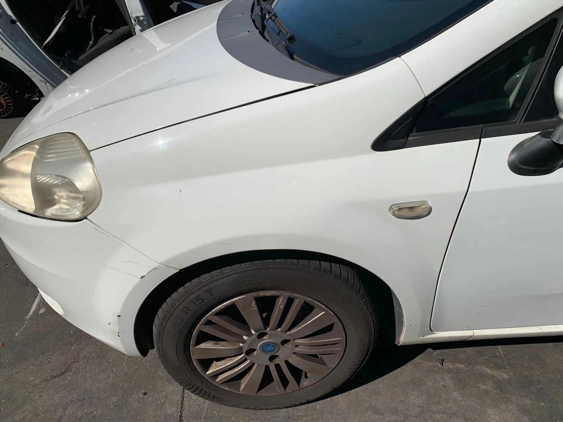 Aile gauche FIAT Grande Punto (199_)