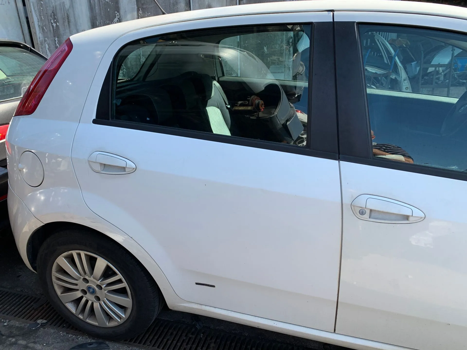 Porta trás direita FIAT Grande Punto (199_)