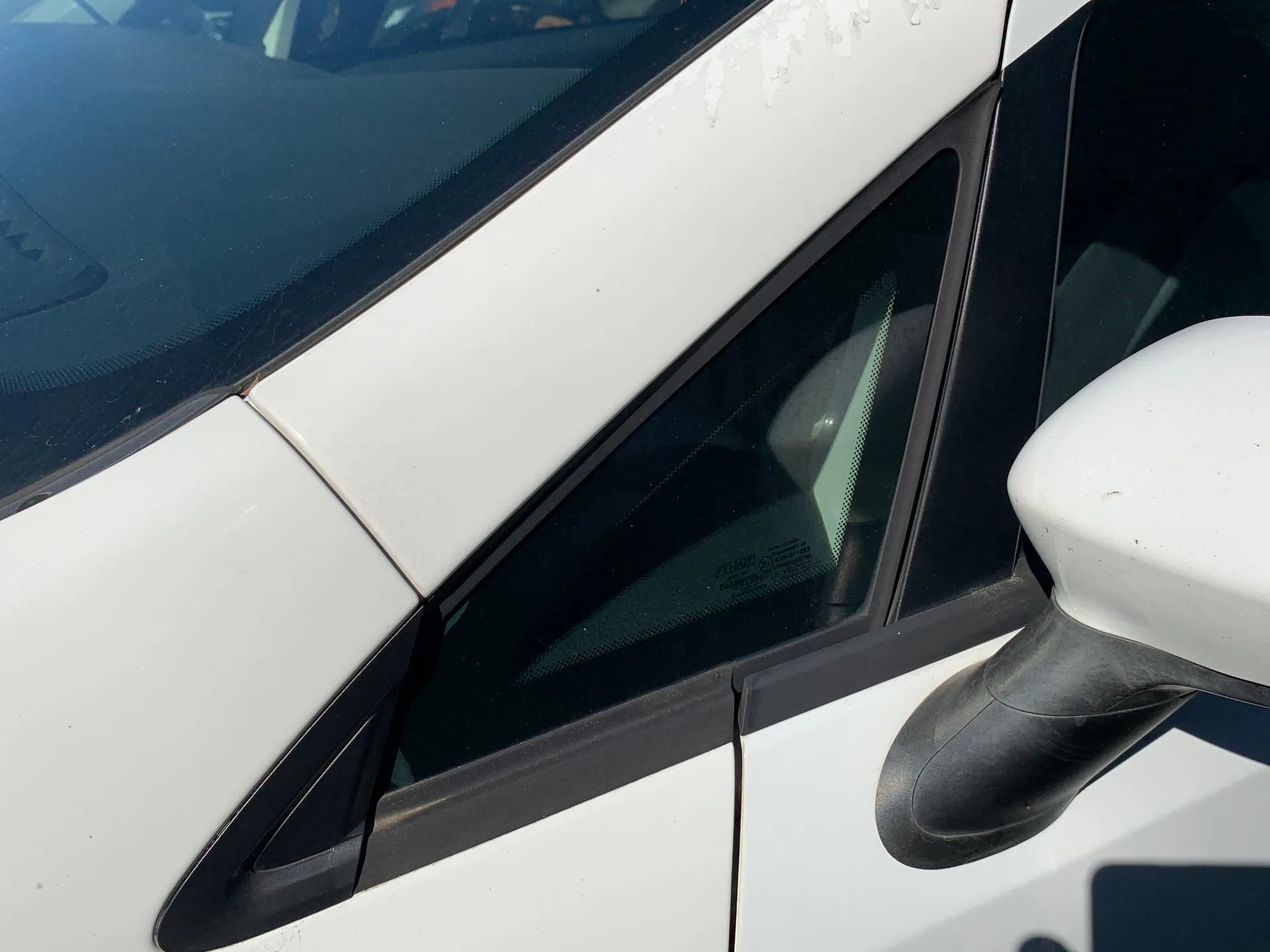 Vitre triangulaire avant gauche FIAT Grande Punto (199_)