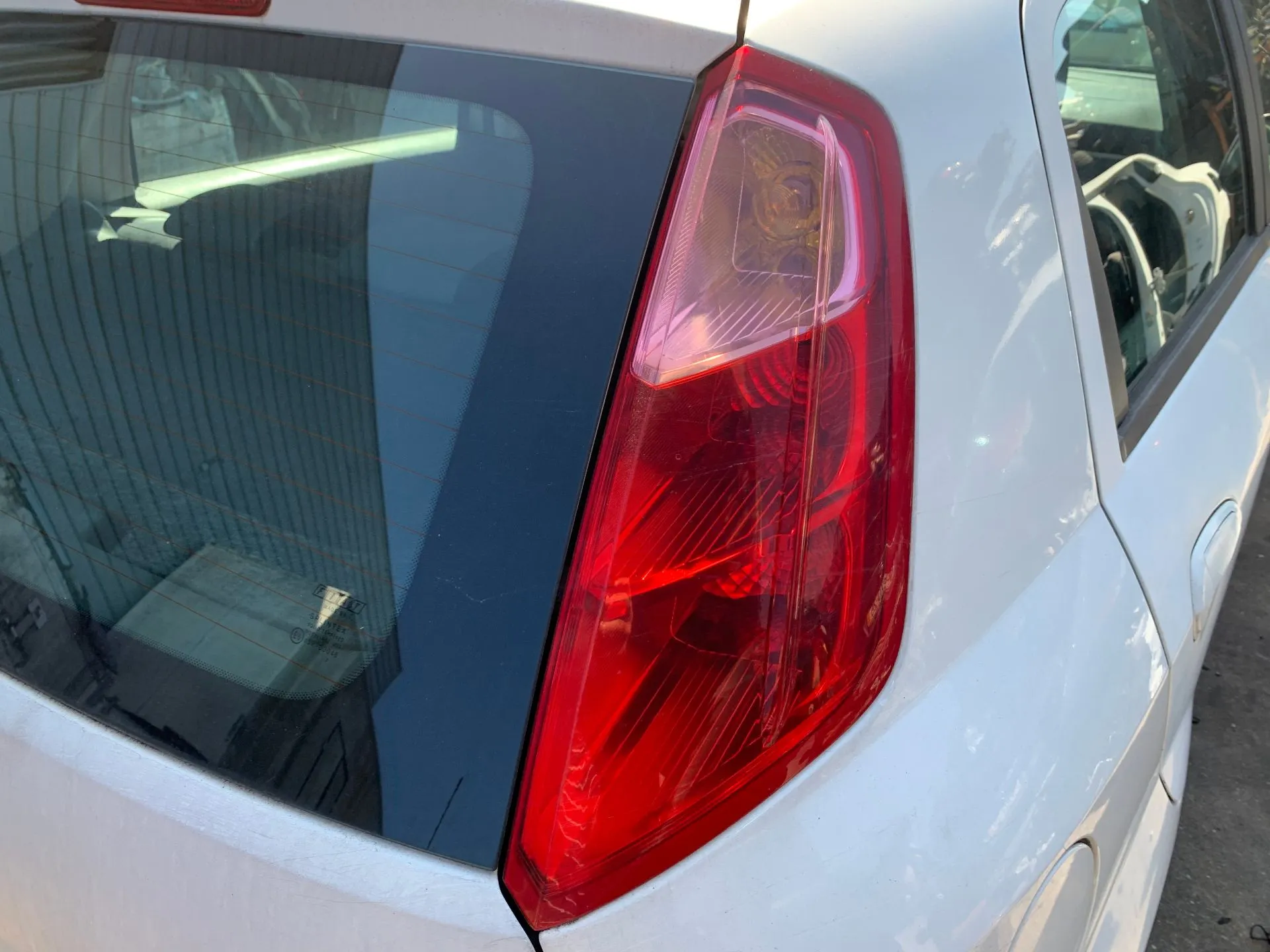 Feu arrière Droite FIAT Grande Punto (199_)