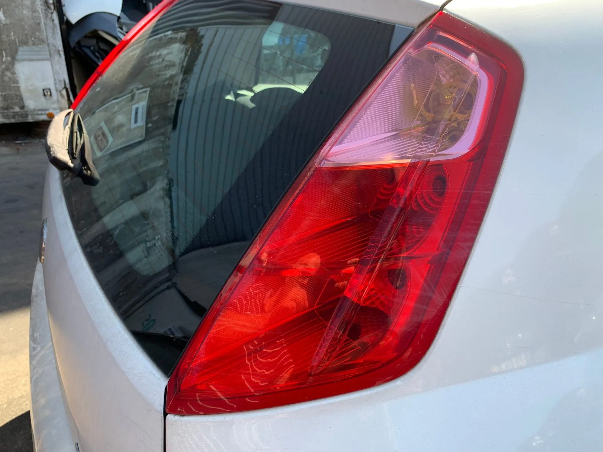 Feu arrière Droite FIAT Grande Punto (199_) Imagem-1