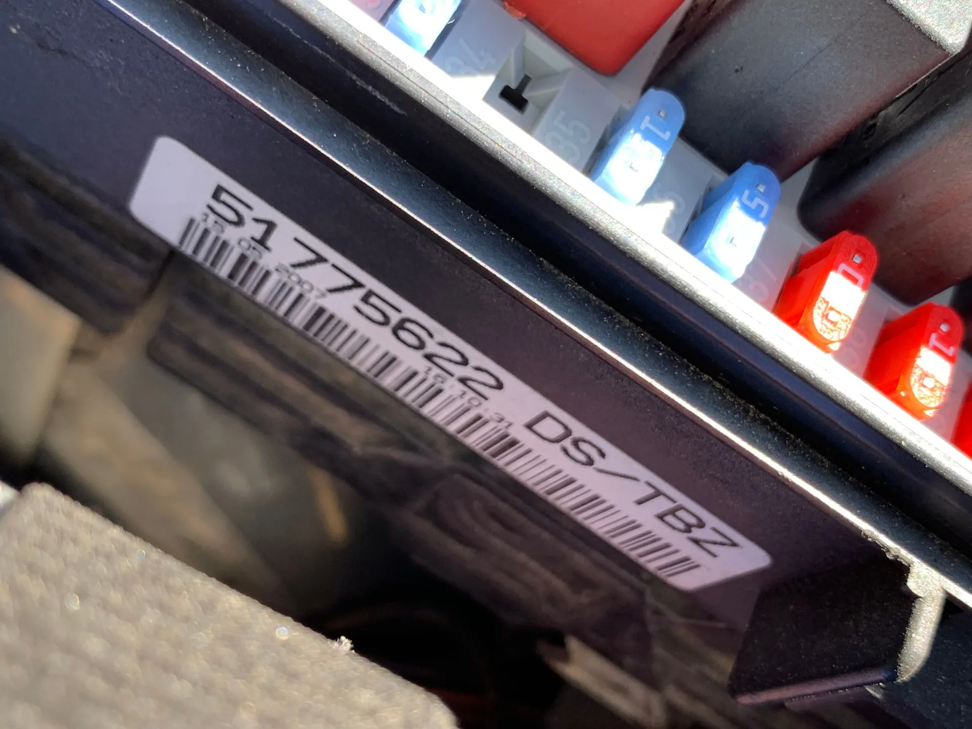 Boîte de fusibles / SAM / BSI FIAT Grande Punto (199_) Imagem-1