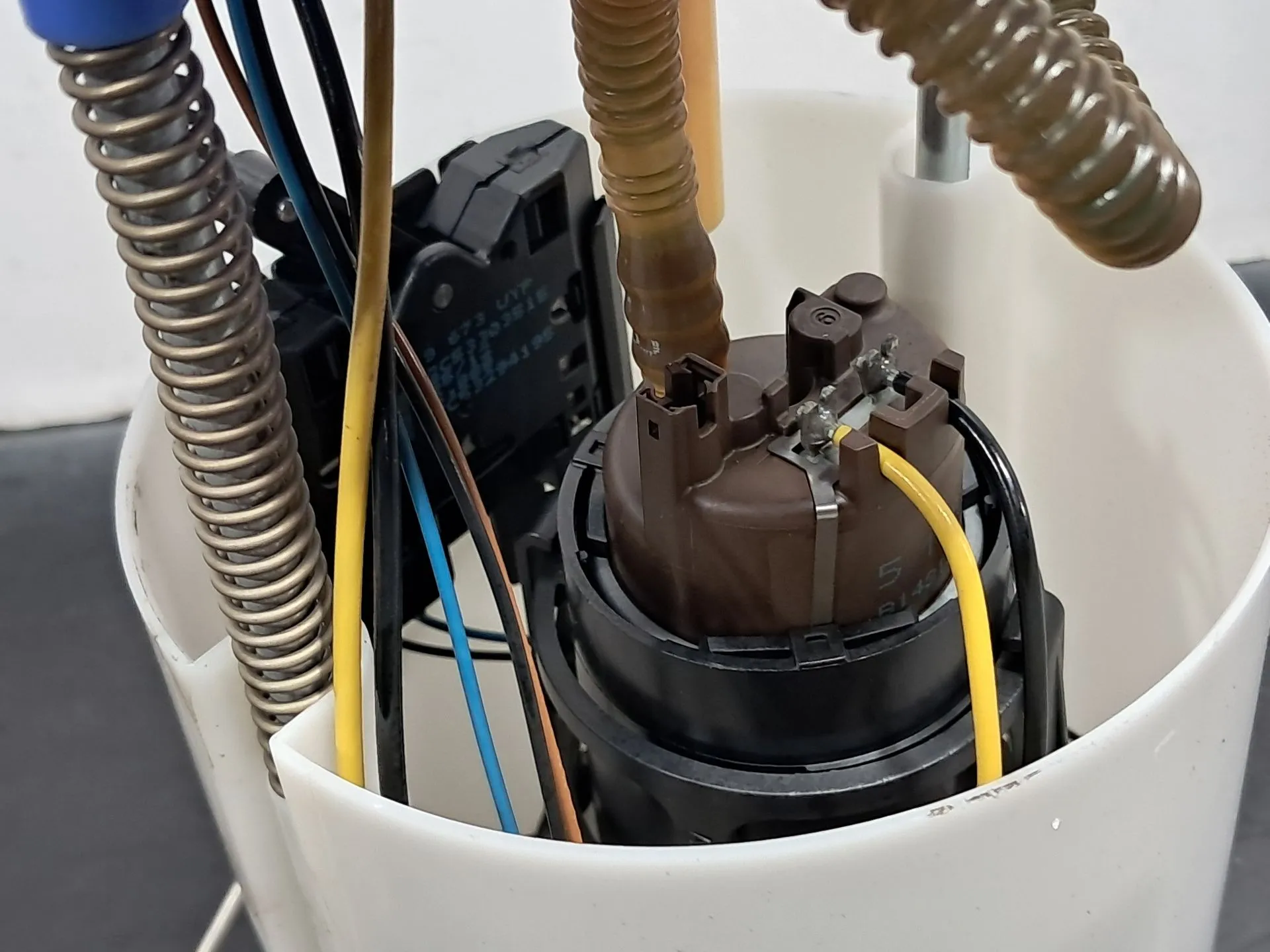 Pompe à carburant AUDI A1 Sportback (8XA, 8XF) Imagem-5