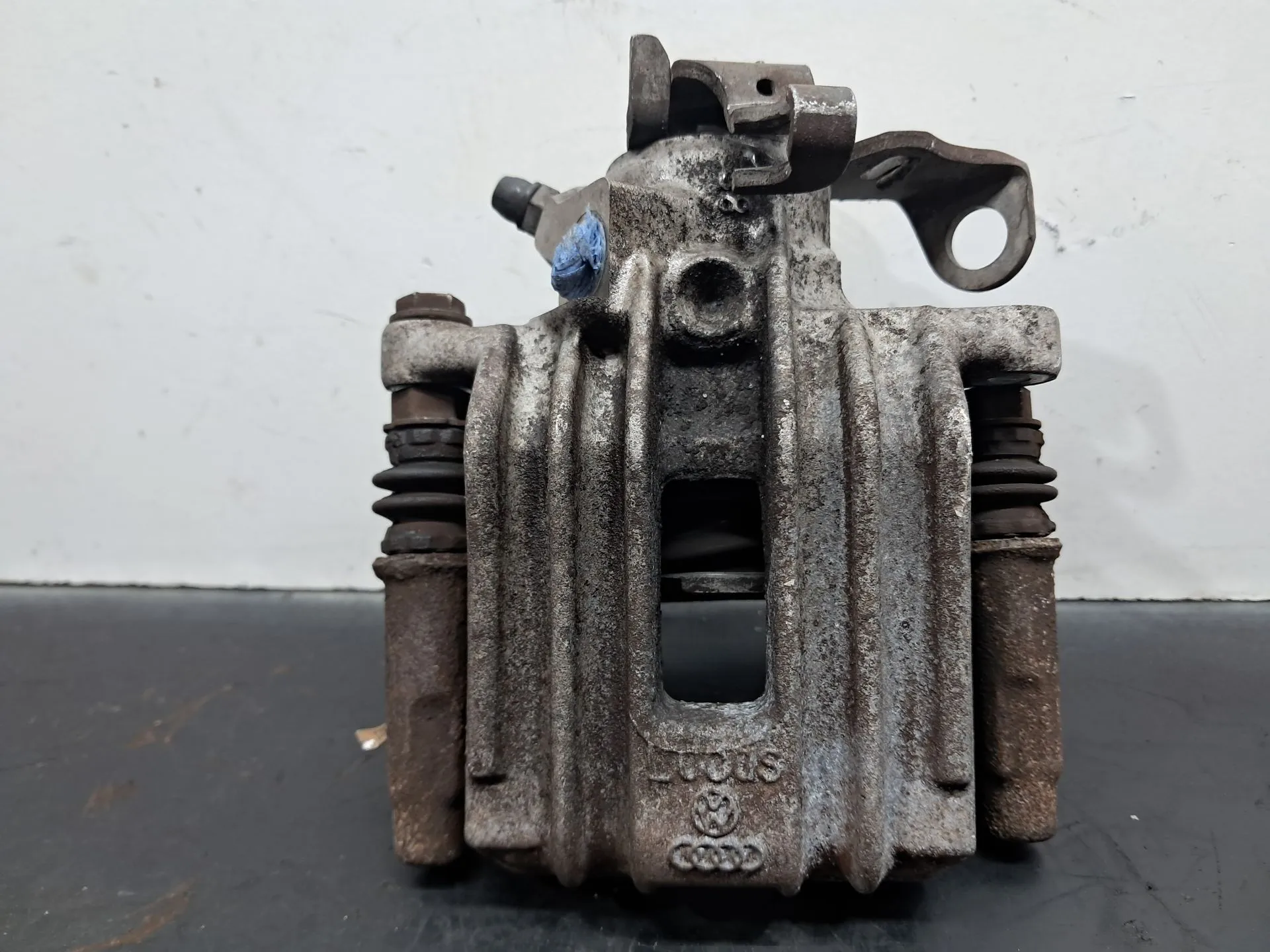 Étrier de frein arrière gauche AUDI A1 Sportback (8XA, 8XF) Imagem-4