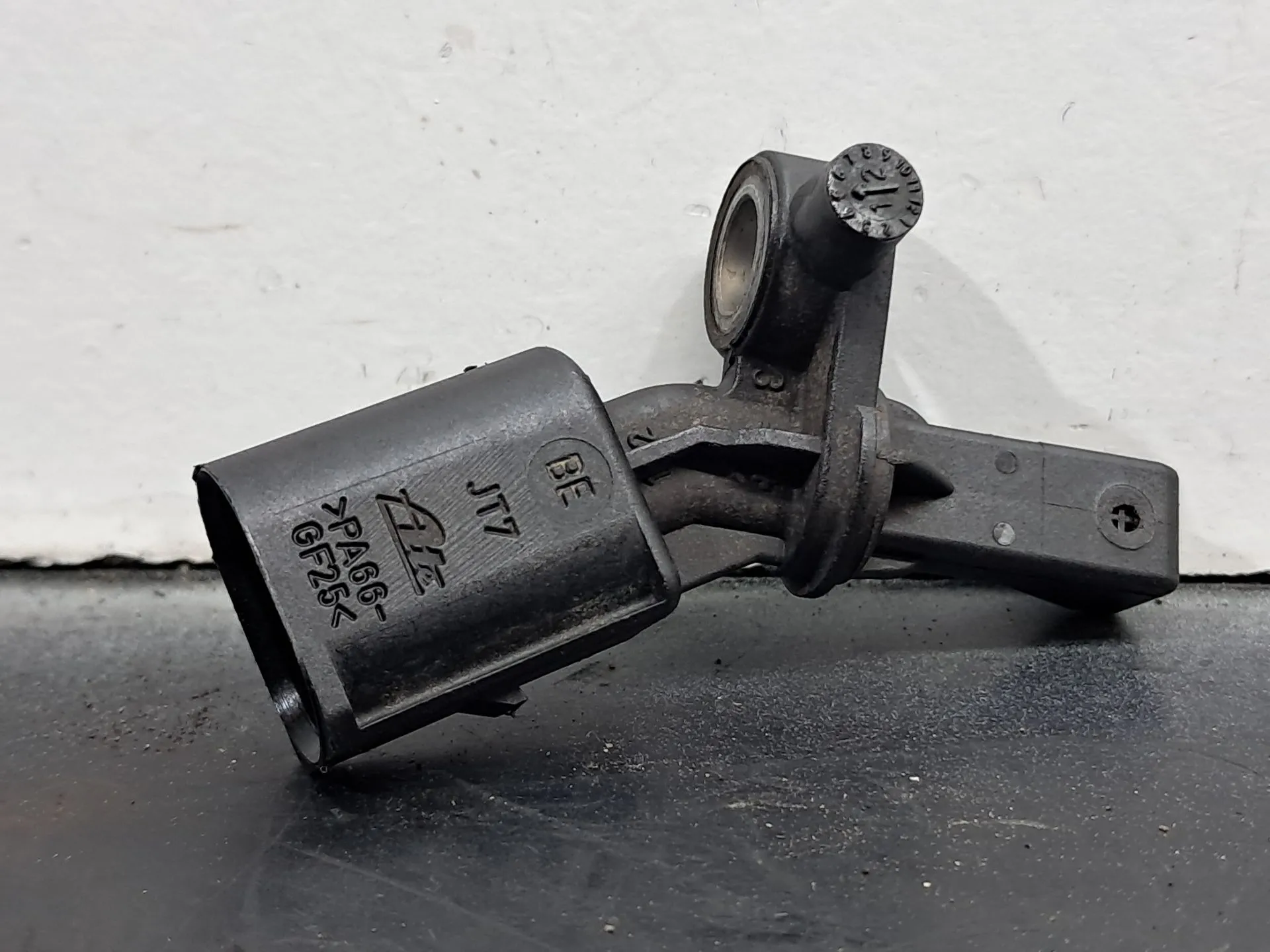 Sensor ABS Trasero Izquierdo AUDI A1 Sportback (8XA, 8XF) Imagem-2