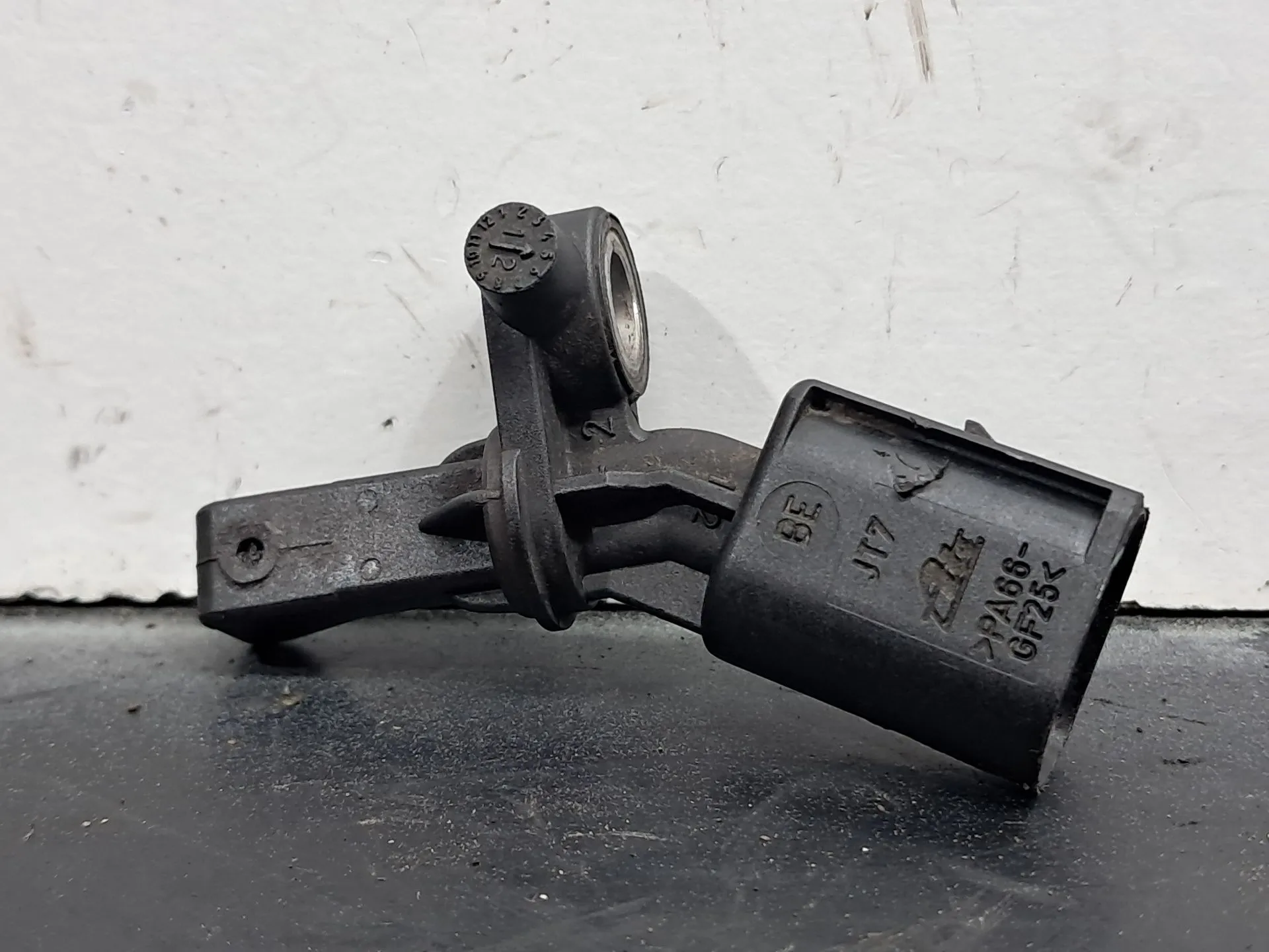 Sensor ABS Trasero Derecho AUDI A1 Sportback (8XA, 8XF) Imagem-1