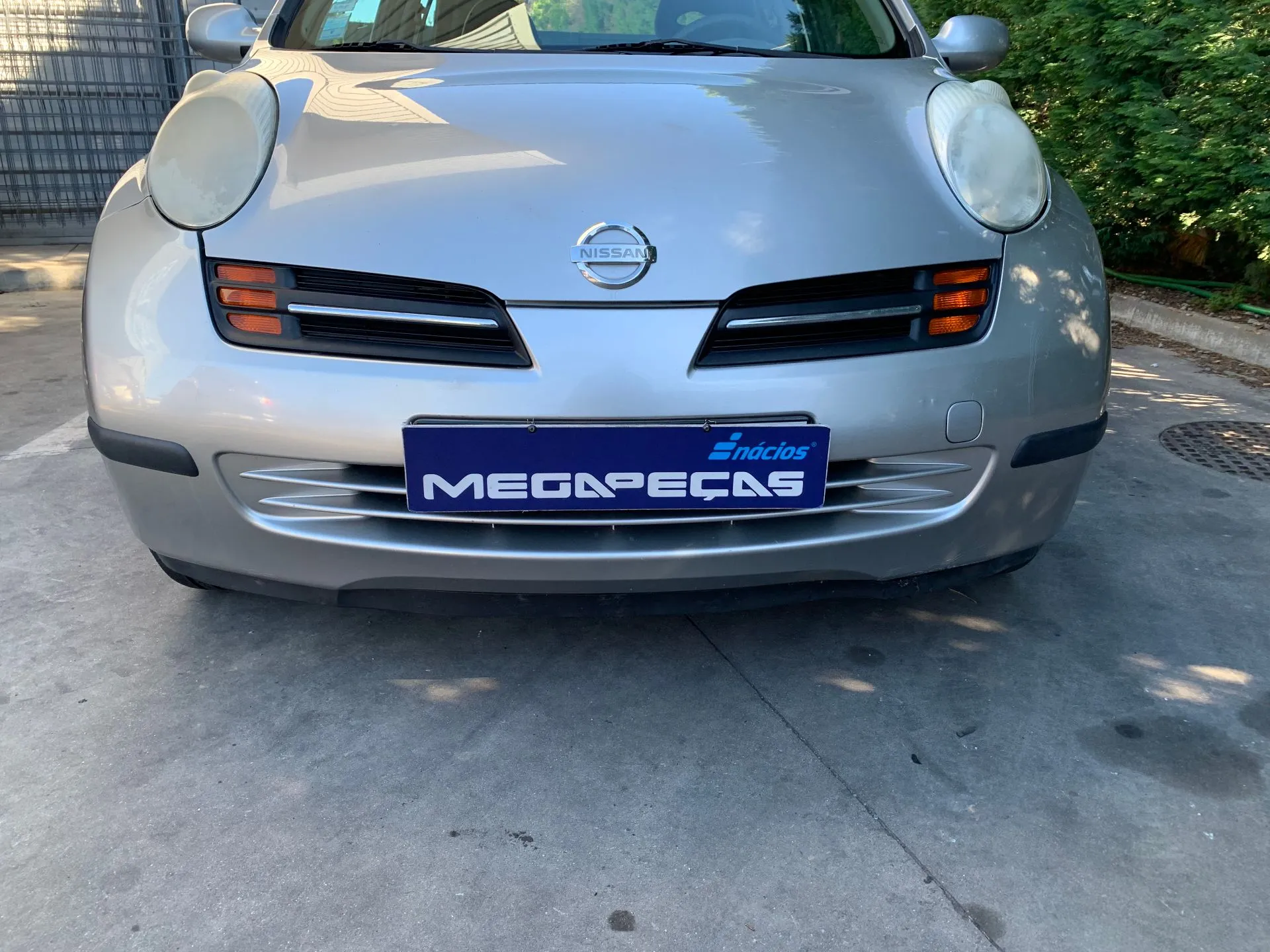 Pára-choques frente NISSAN Micra III (K12)