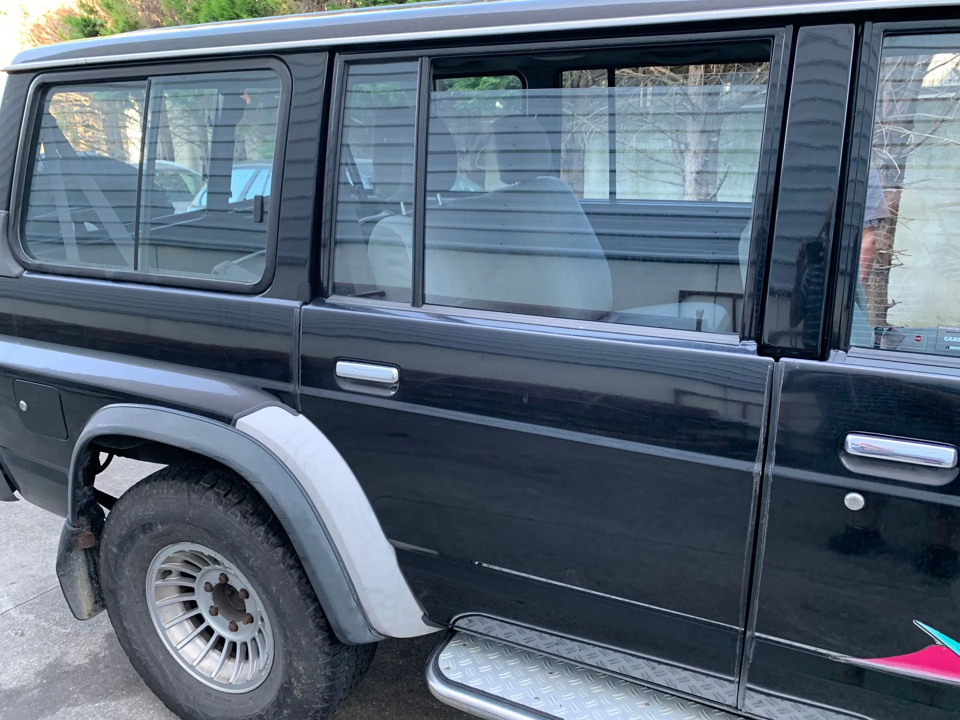 Porta trás direita NISSAN Patrol GR IV (Y60)