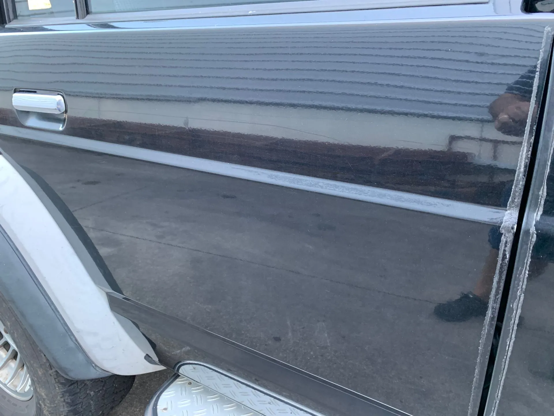 Porta trás direita NISSAN Patrol GR IV (Y60) Imagem-1