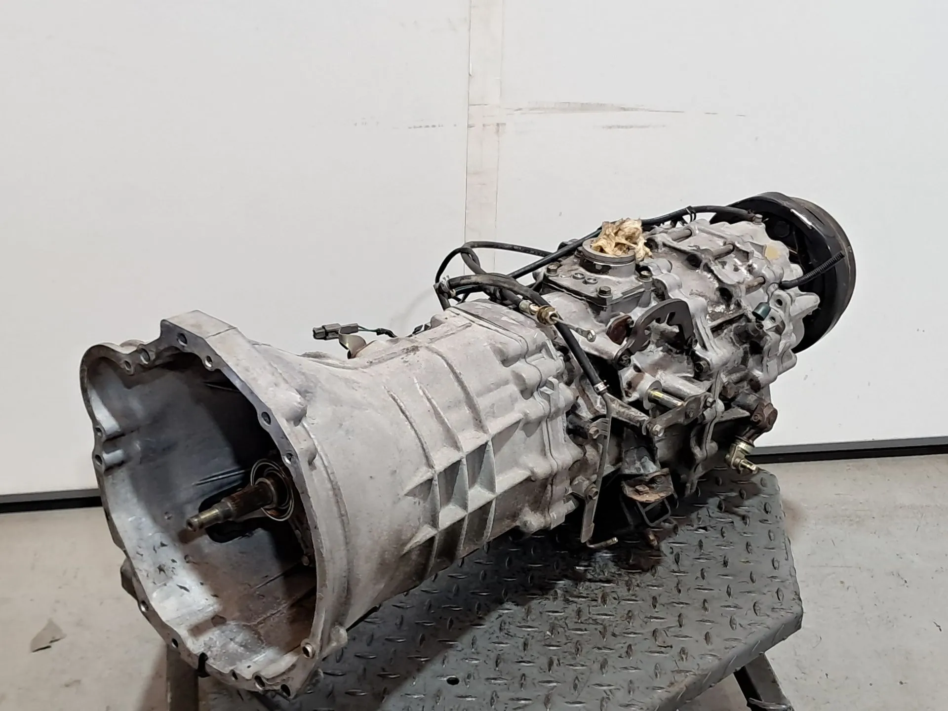 Caixa de velocidades manual NISSAN Patrol GR IV (Y60)