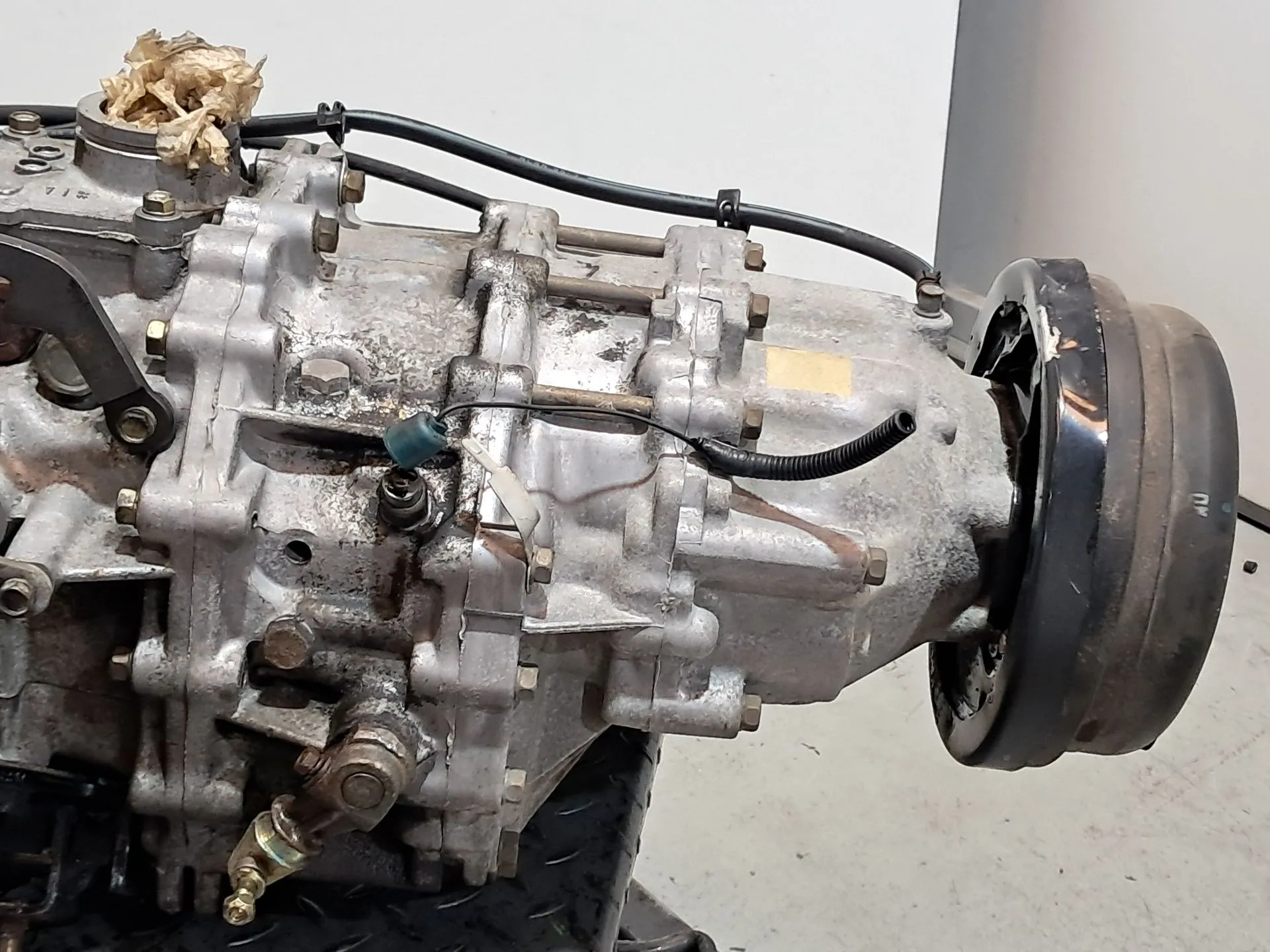 Caixa de velocidades manual NISSAN Patrol GR IV (Y60) Imagem-4