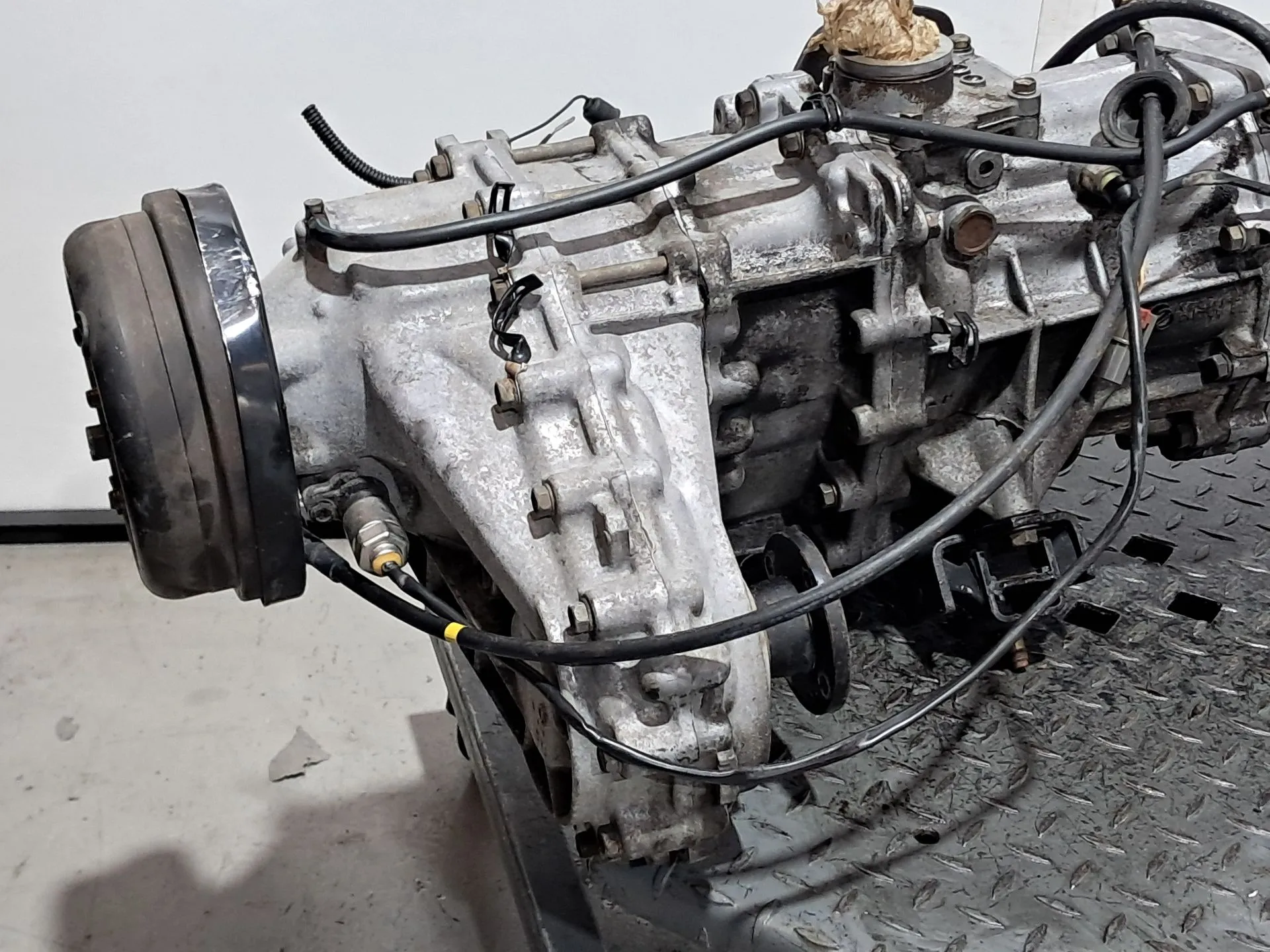 Caixa de velocidades manual NISSAN Patrol GR IV (Y60) Imagem-11