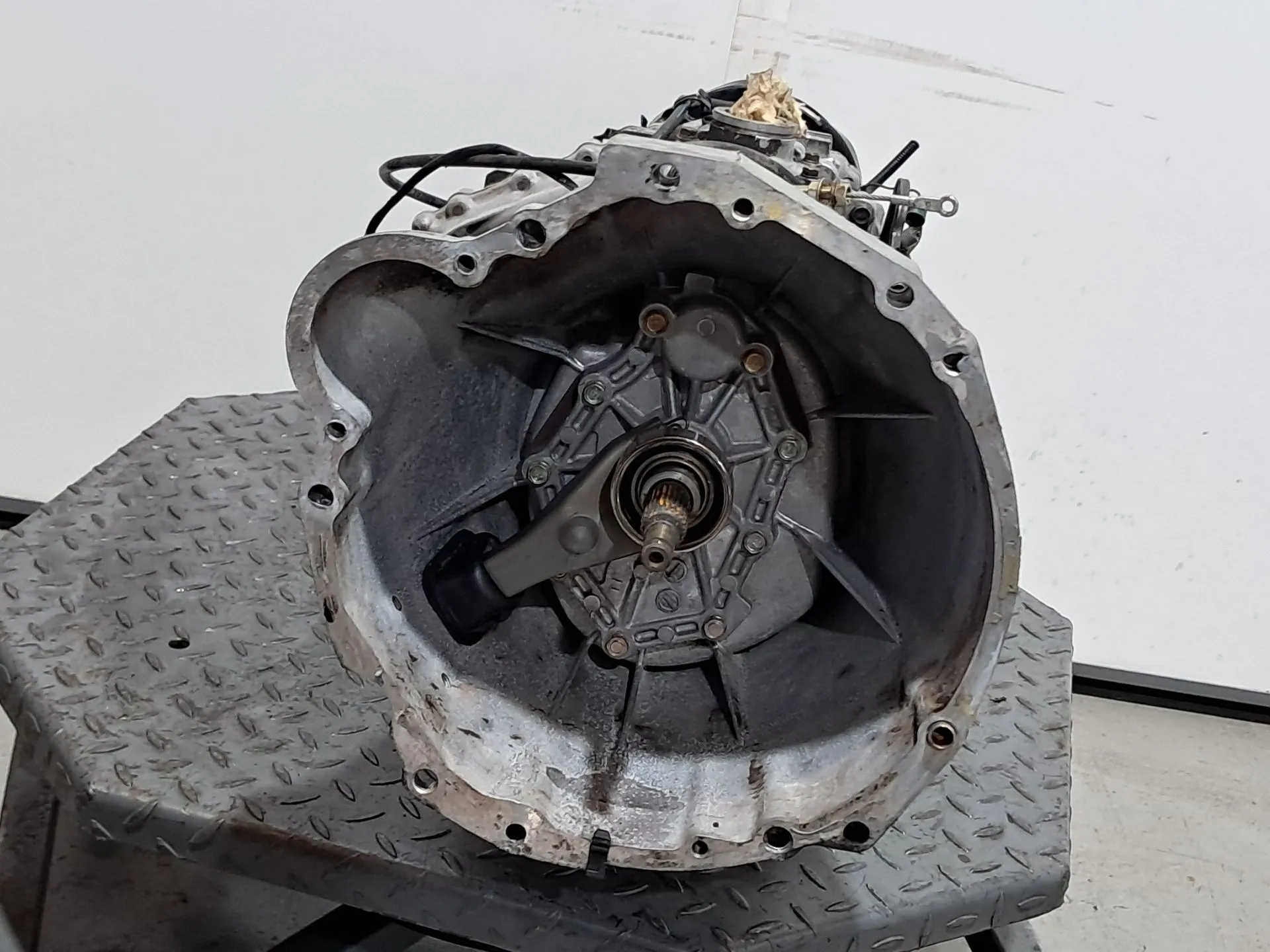 Caixa de velocidades manual NISSAN Patrol GR IV (Y60) Imagem-14