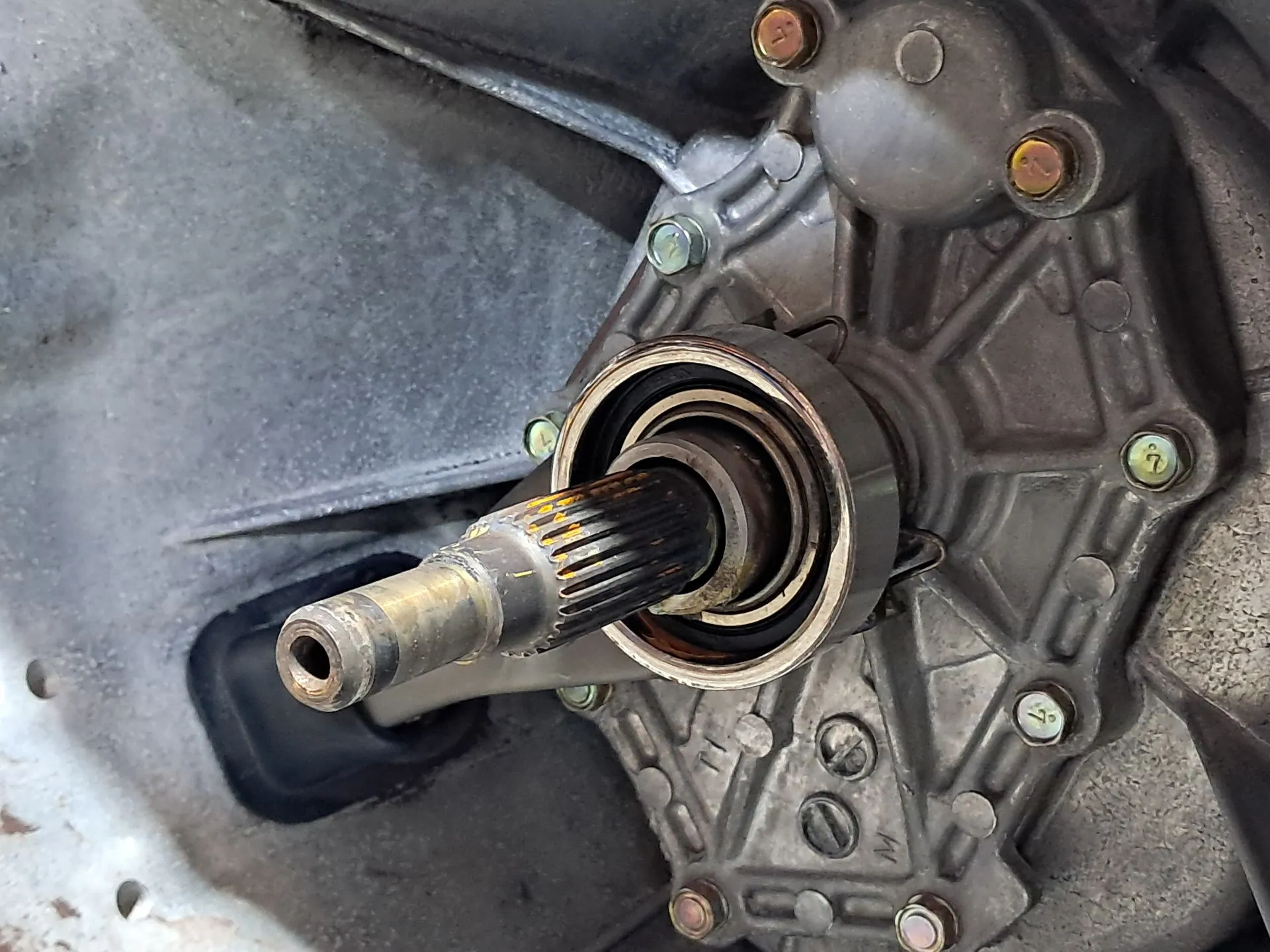 Caixa de velocidades manual NISSAN Patrol GR IV (Y60) Imagem-15