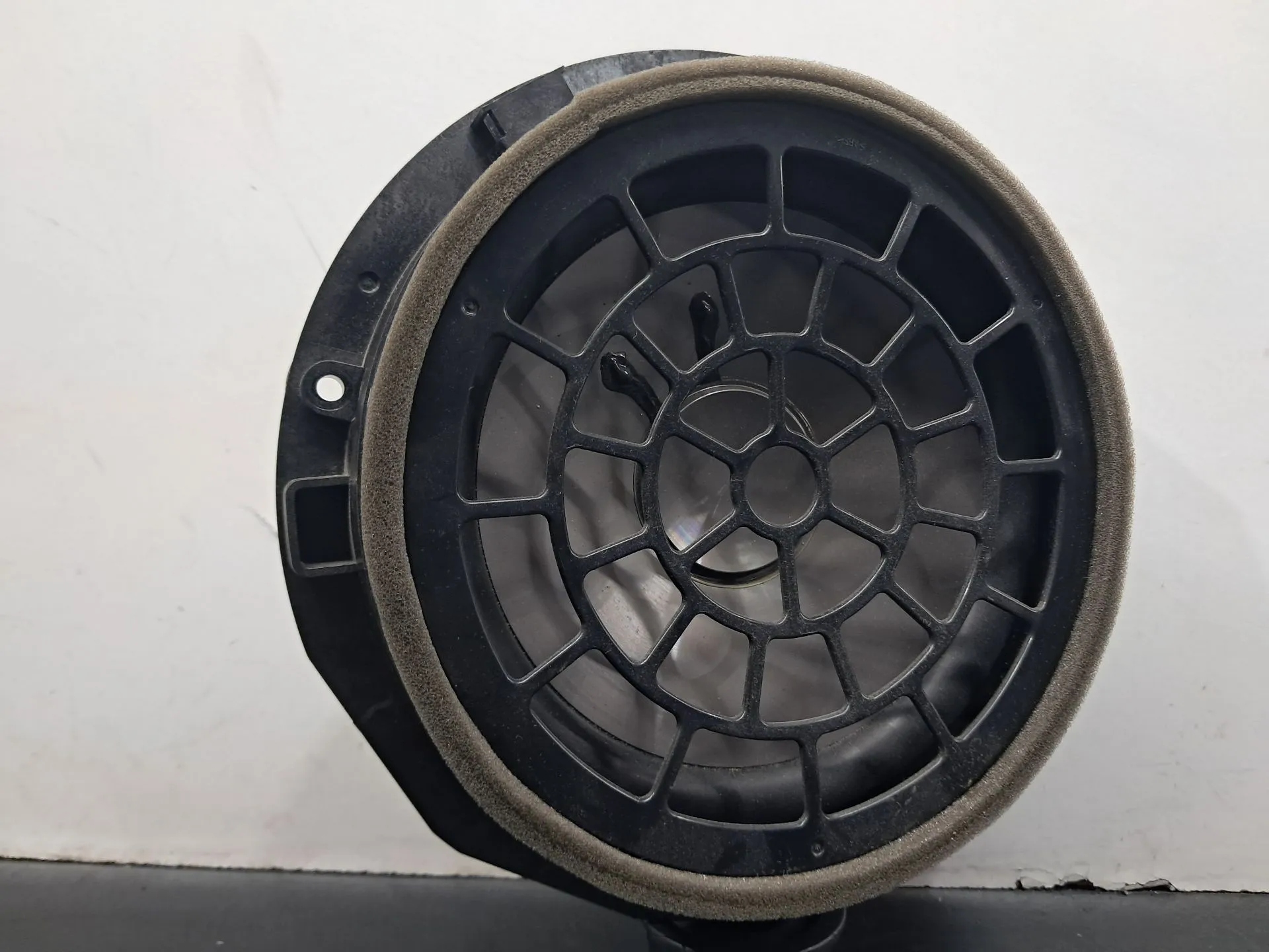 Colonne de son AUDI A1 Sportback (8XA, 8XF)