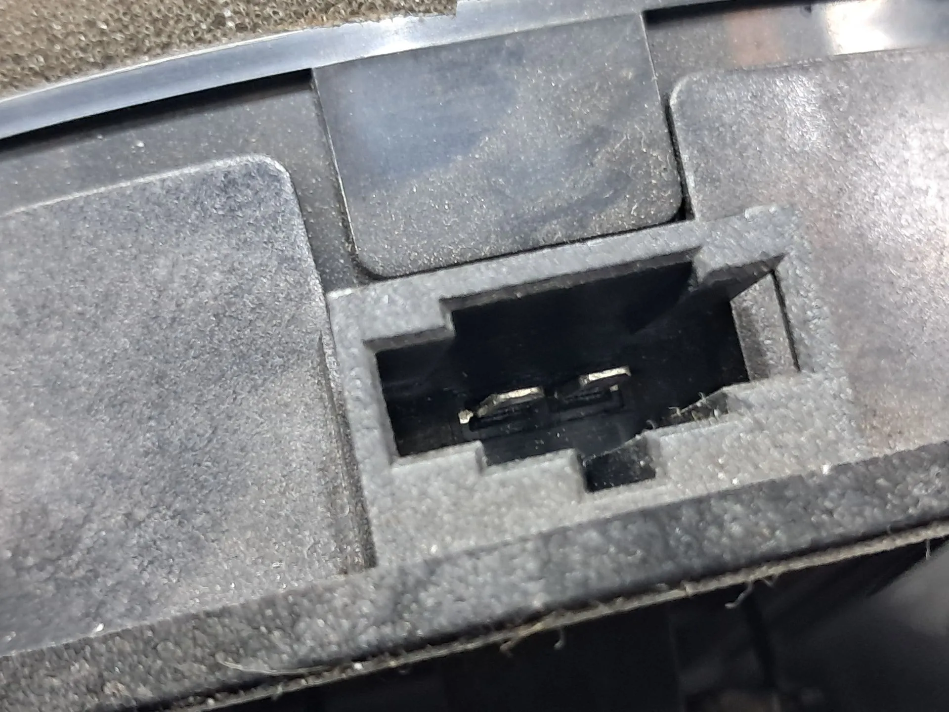 Colonne de son AUDI A1 Sportback (8XA, 8XF) Imagem-2