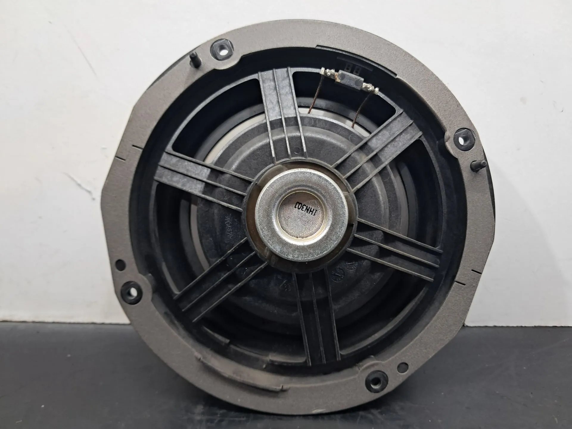 Colonne de son AUDI A1 Sportback (8XA, 8XF) Imagem-1