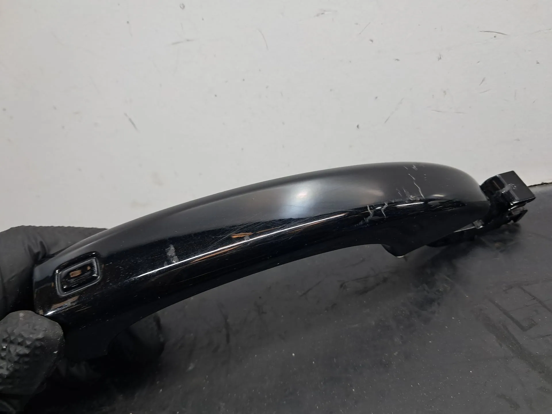 Poignée de porte avant Droite AUDI A1 Sportback (8XA, 8XF) Imagem-1