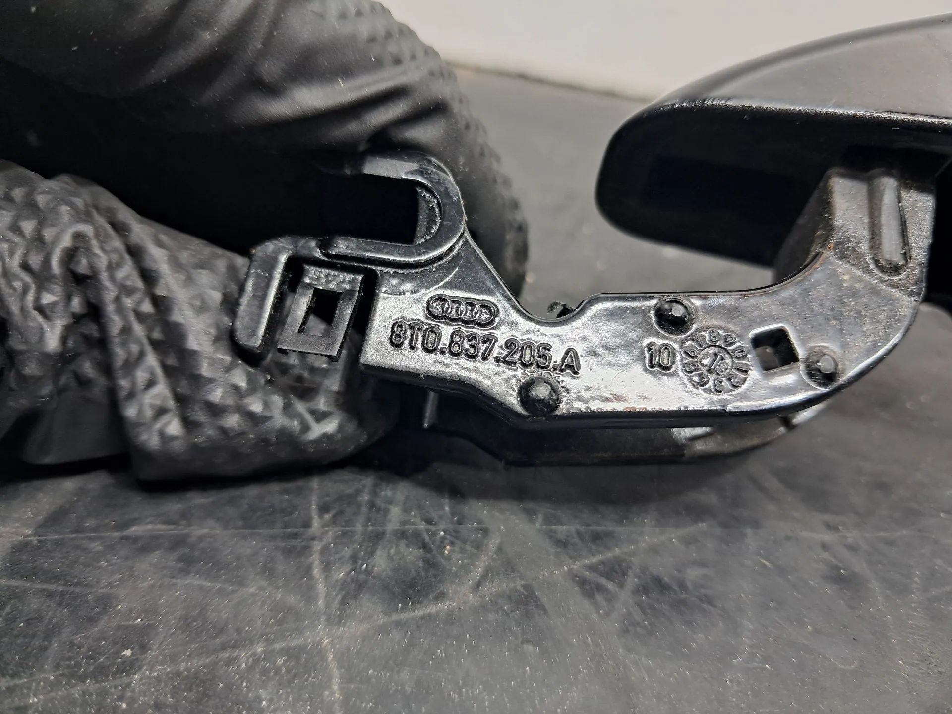 Poignée de porte avant Droite AUDI A1 Sportback (8XA, 8XF) Imagem-3