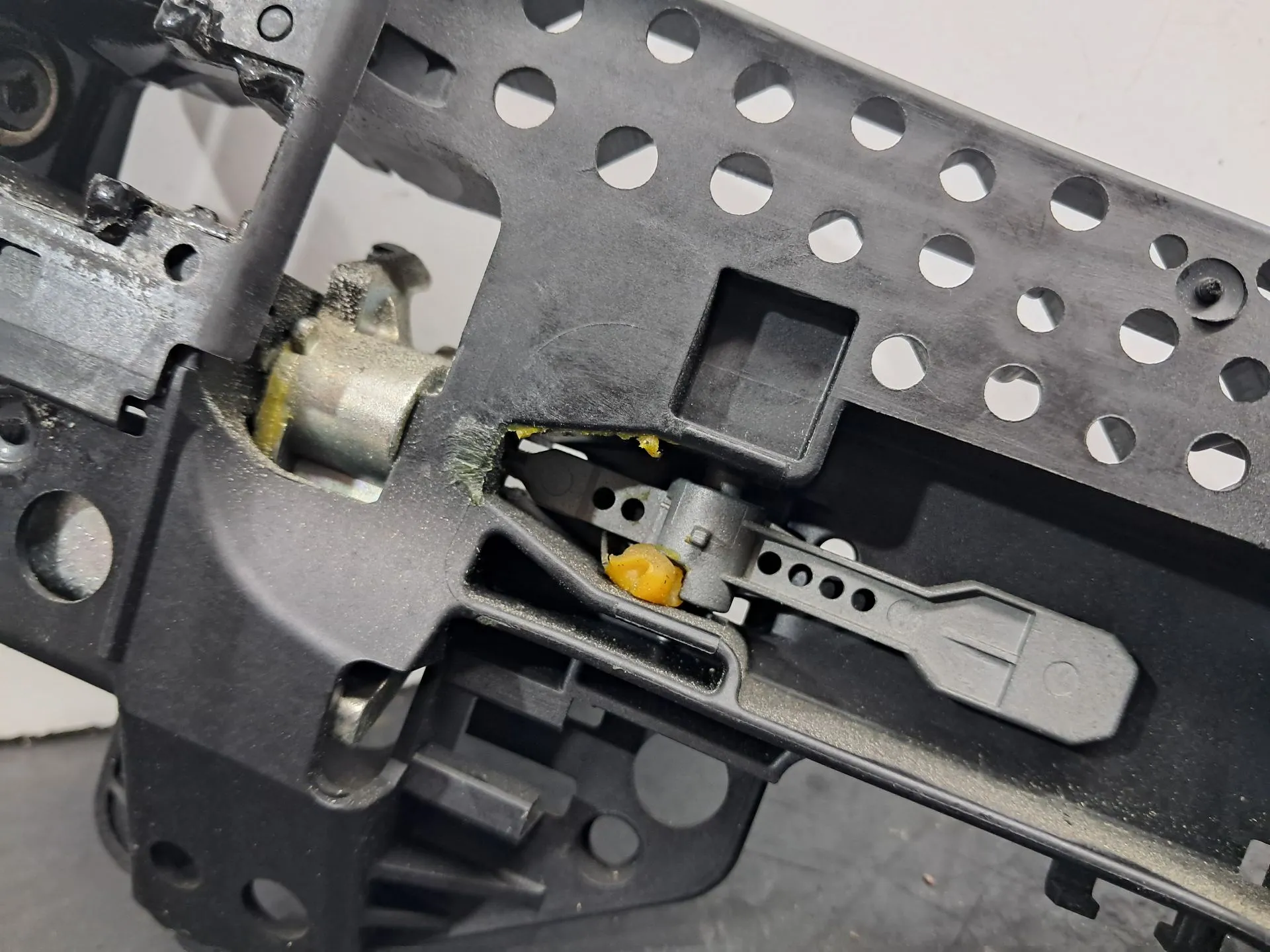 Support poignée porte avant Droite AUDI A1 Sportback (8XA, 8XF) Imagem-1