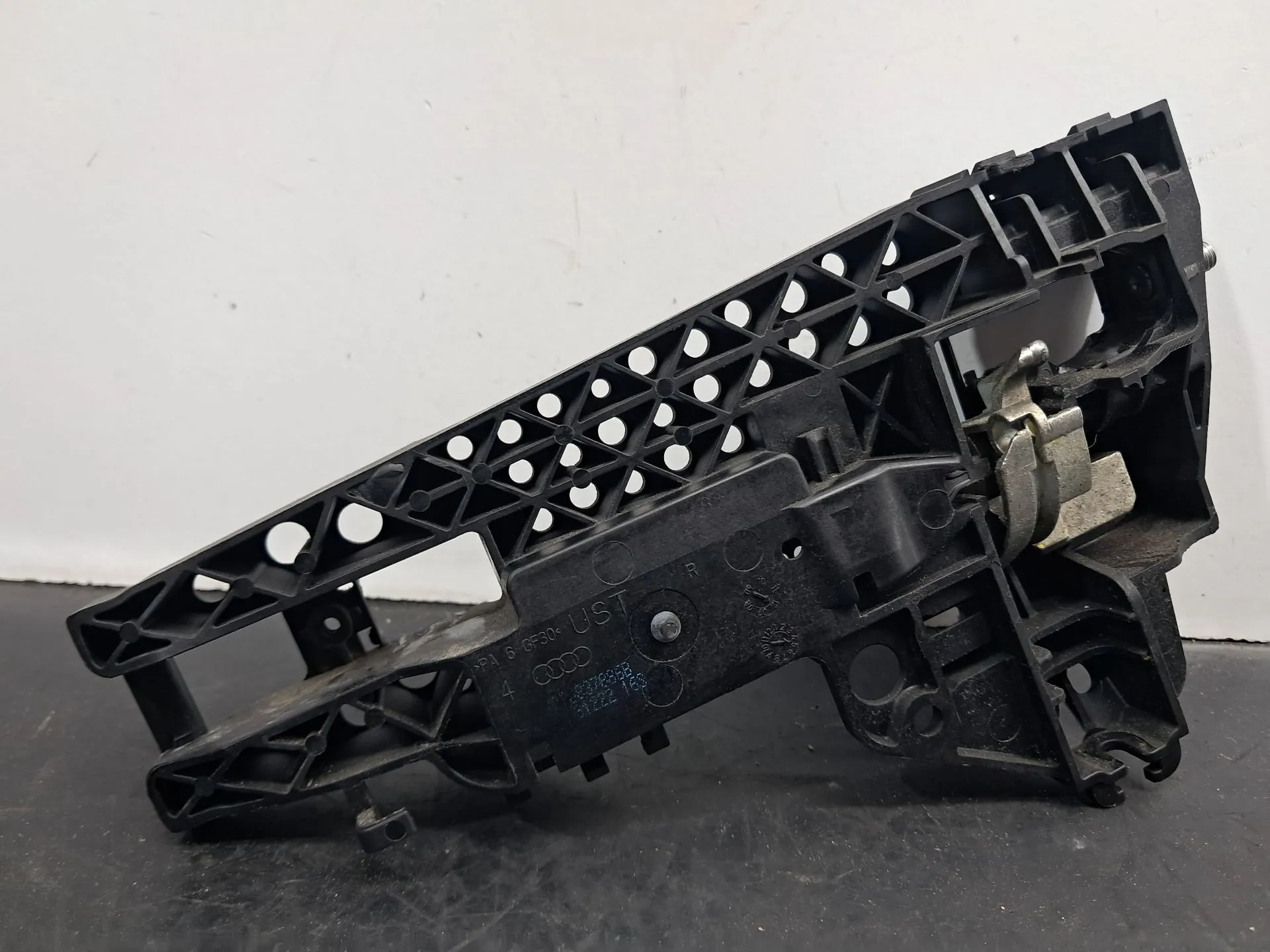 Support poignée porte avant Droite AUDI A1 Sportback (8XA, 8XF) Imagem-2