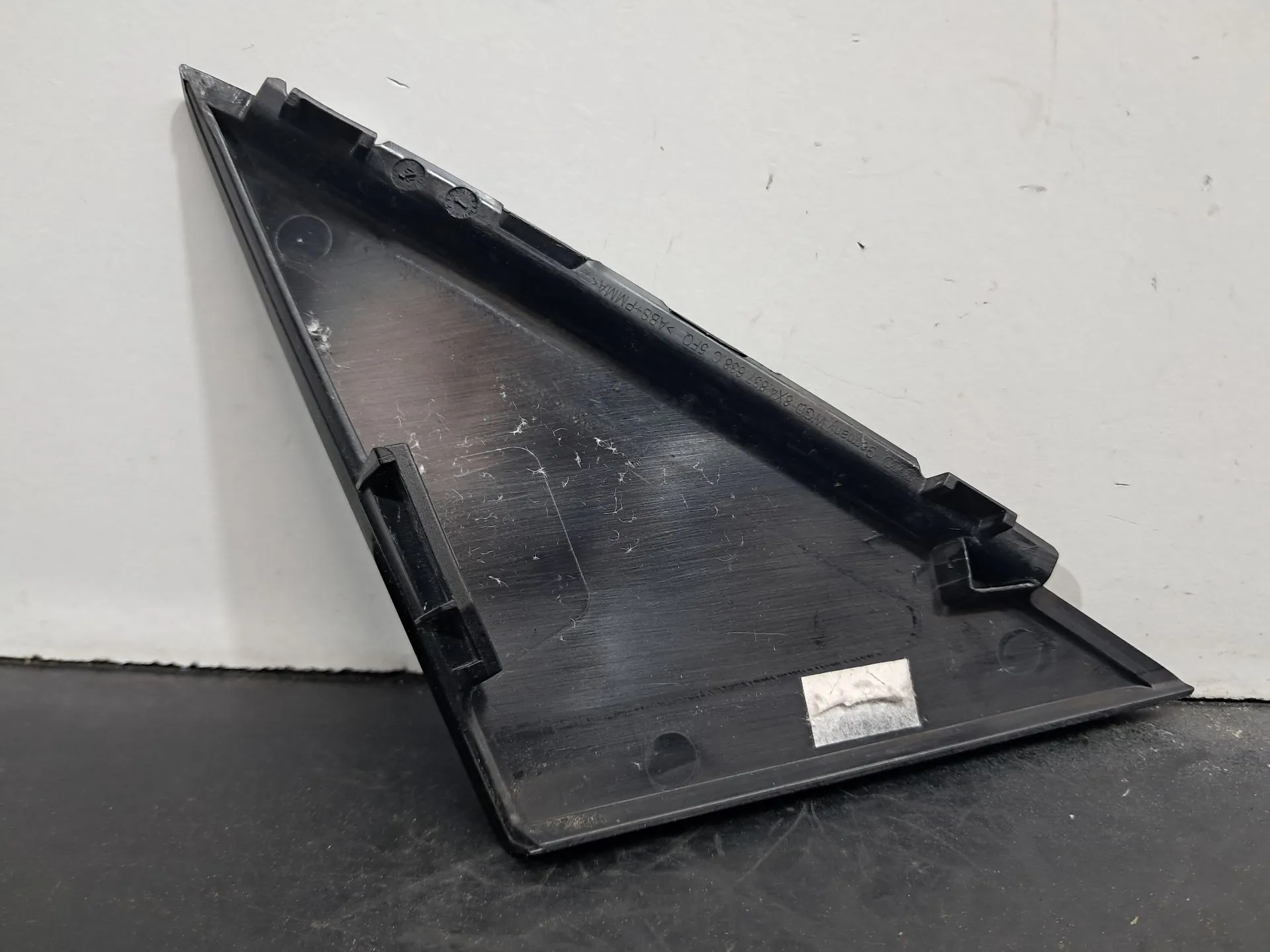 Moulure de porte avant Droite AUDI A1 Sportback (8XA, 8XF) Imagem-1